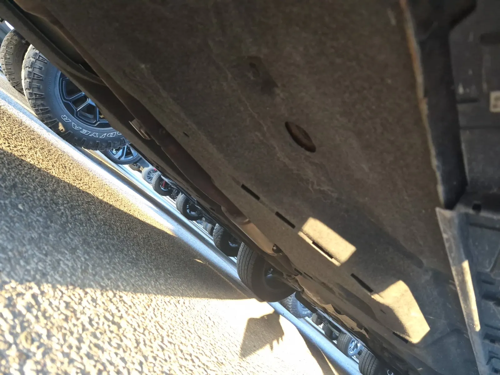Undercarriage - Passenger Photo