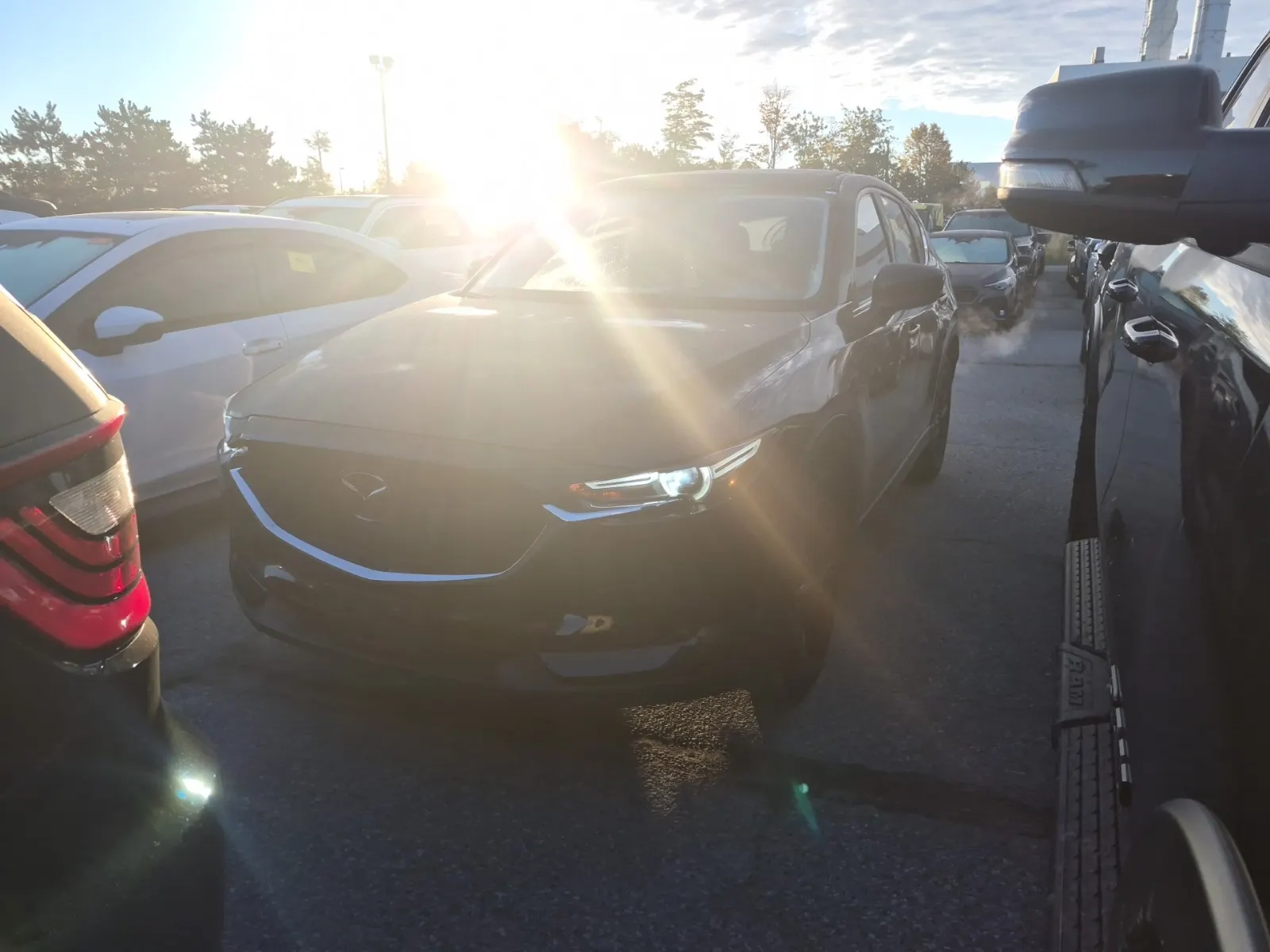 Front driver 3/4 photo