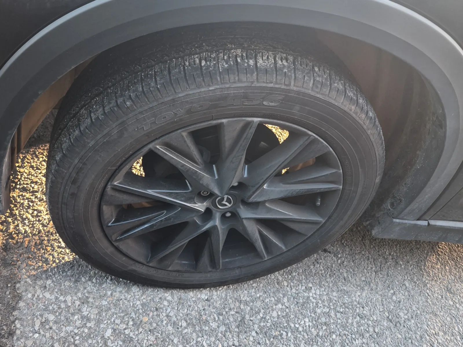 Front driver wheel/tire photo