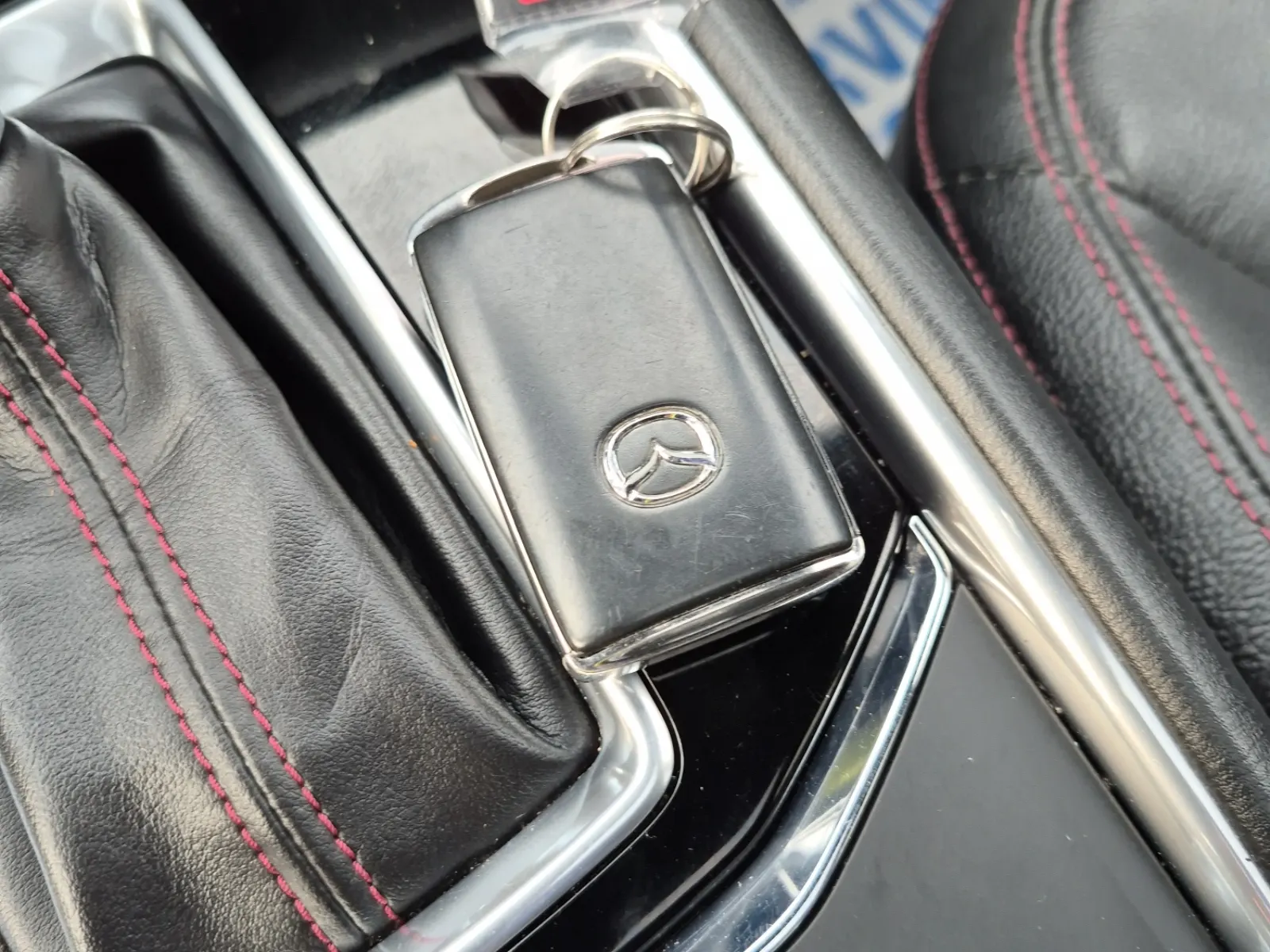 Keys/Fobs/Manual Photo