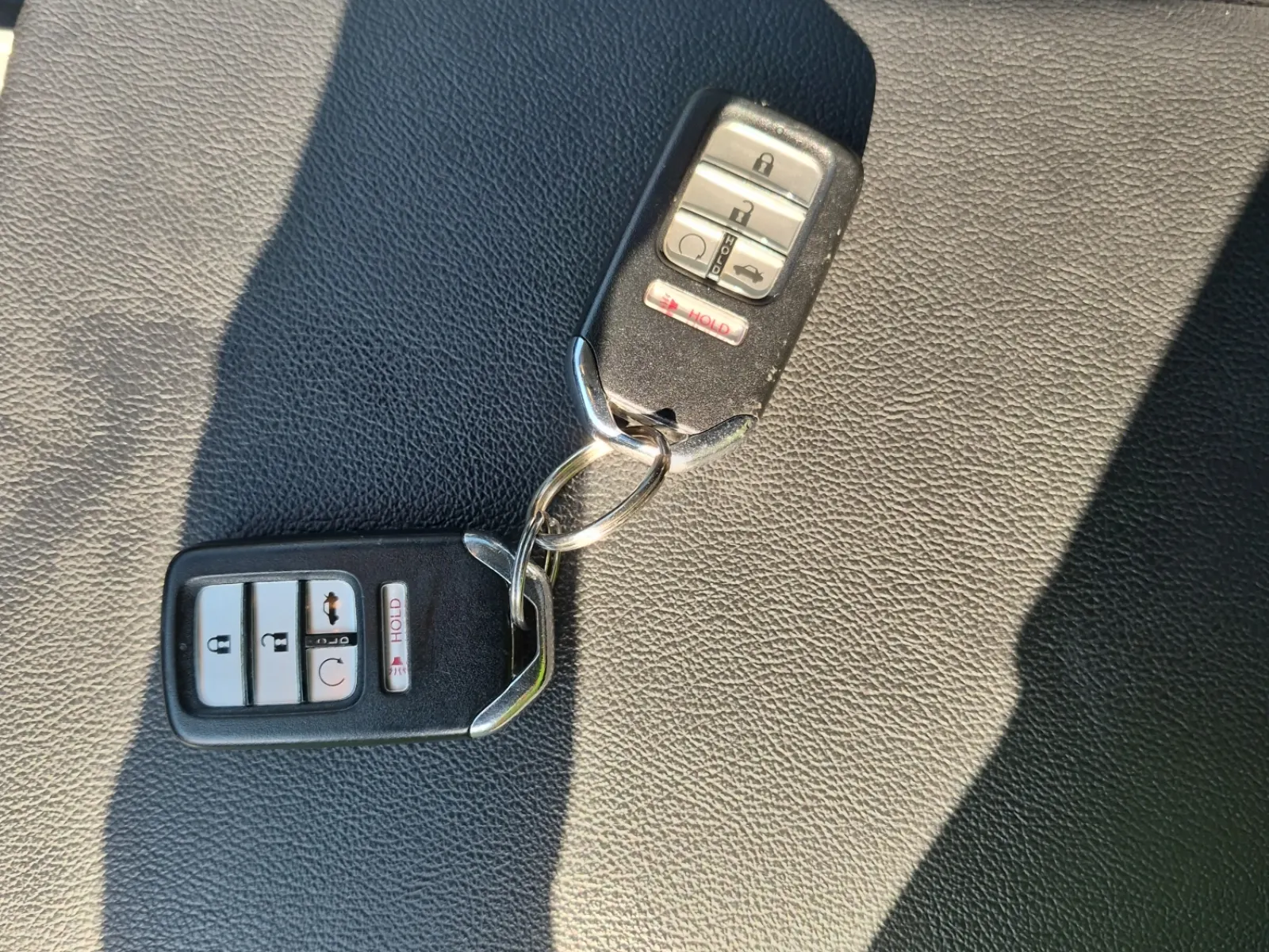 Keys/Fobs/Manual Photo