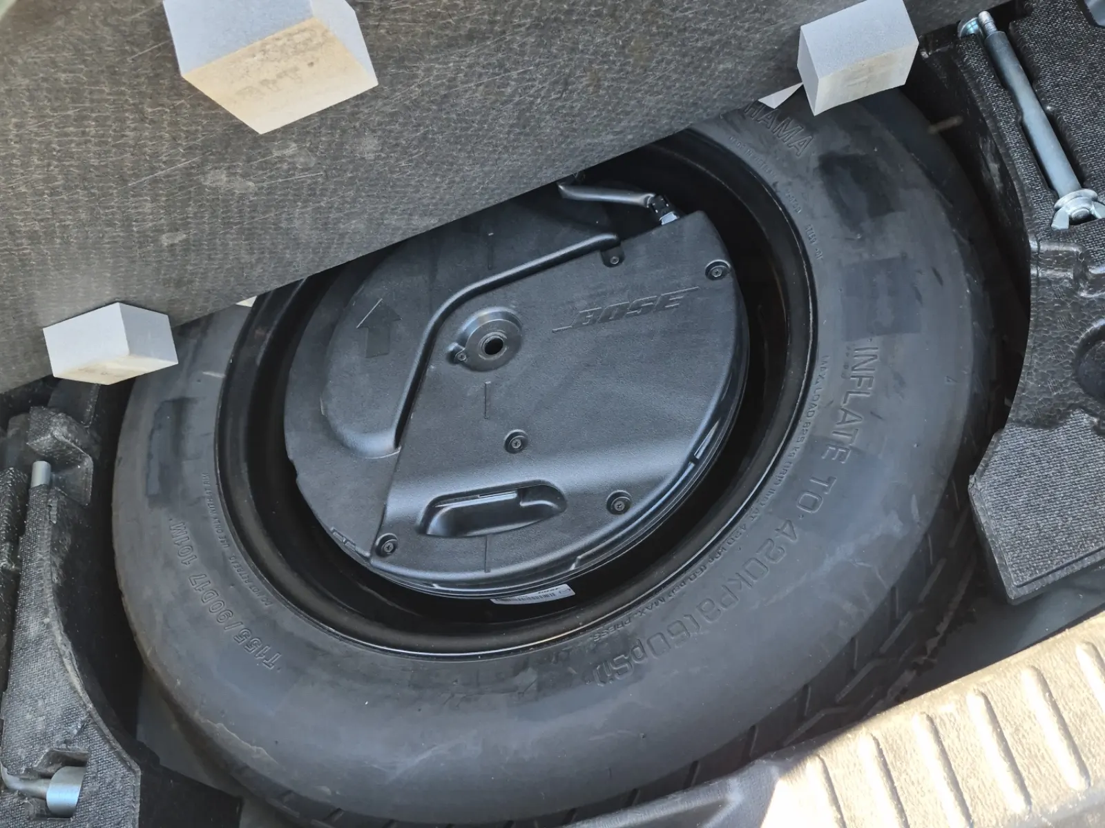Spare Tire & Wheel Photo