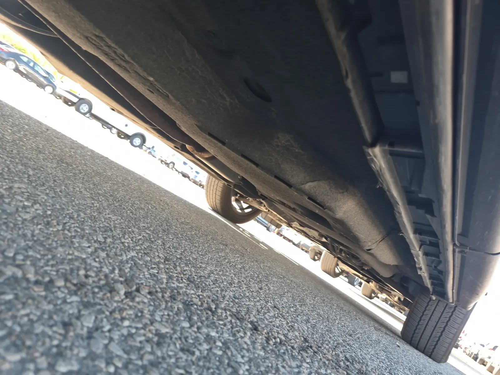 Undercarriage - Passenger Photo