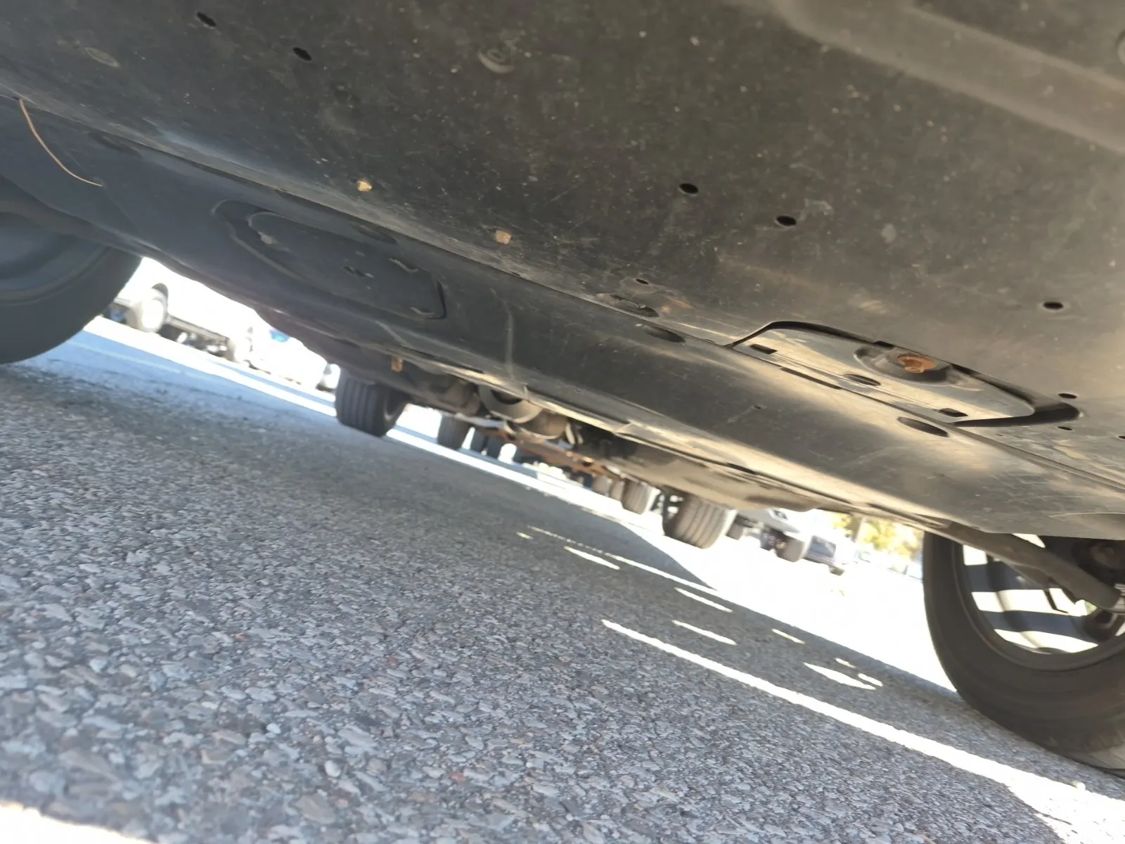 Undercarriage - Front Photo