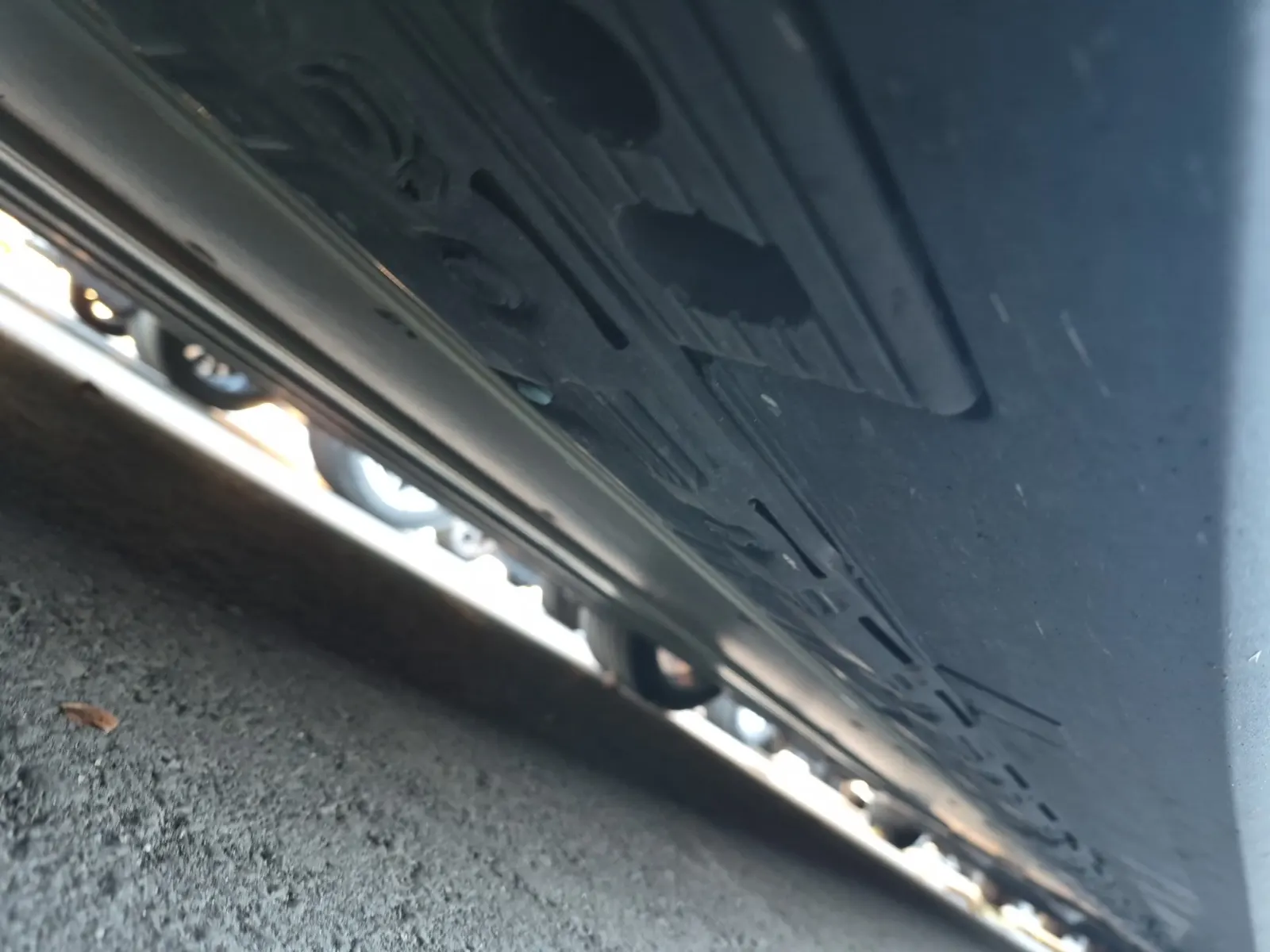 Undercarriage - Driver Photo
