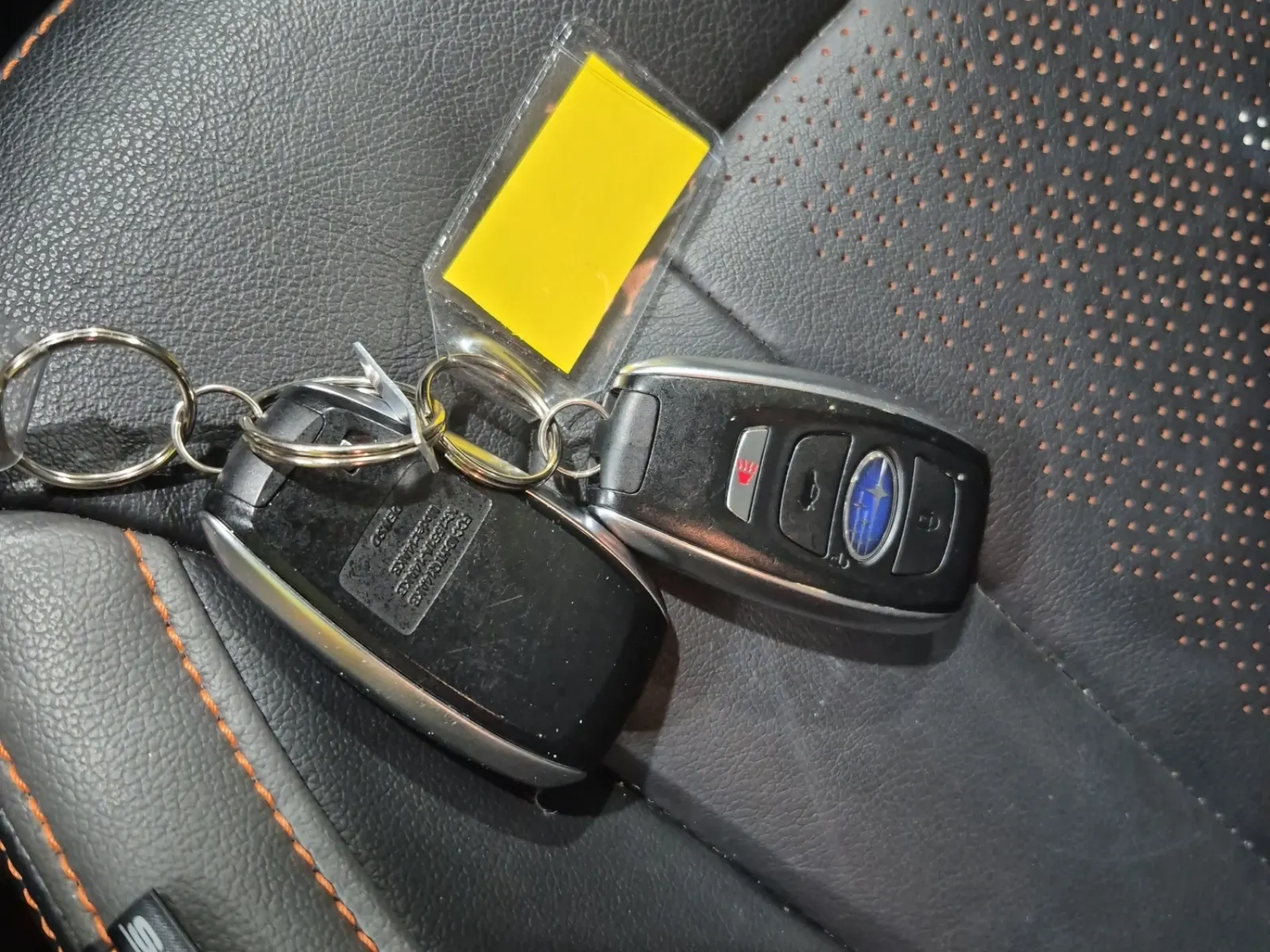 Keys/Fobs/Manual Photo