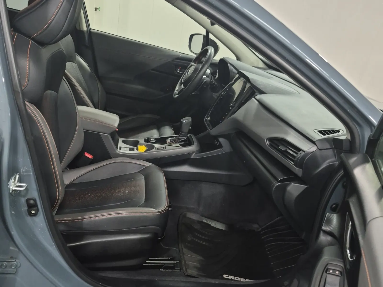 Right Side Interior Photo