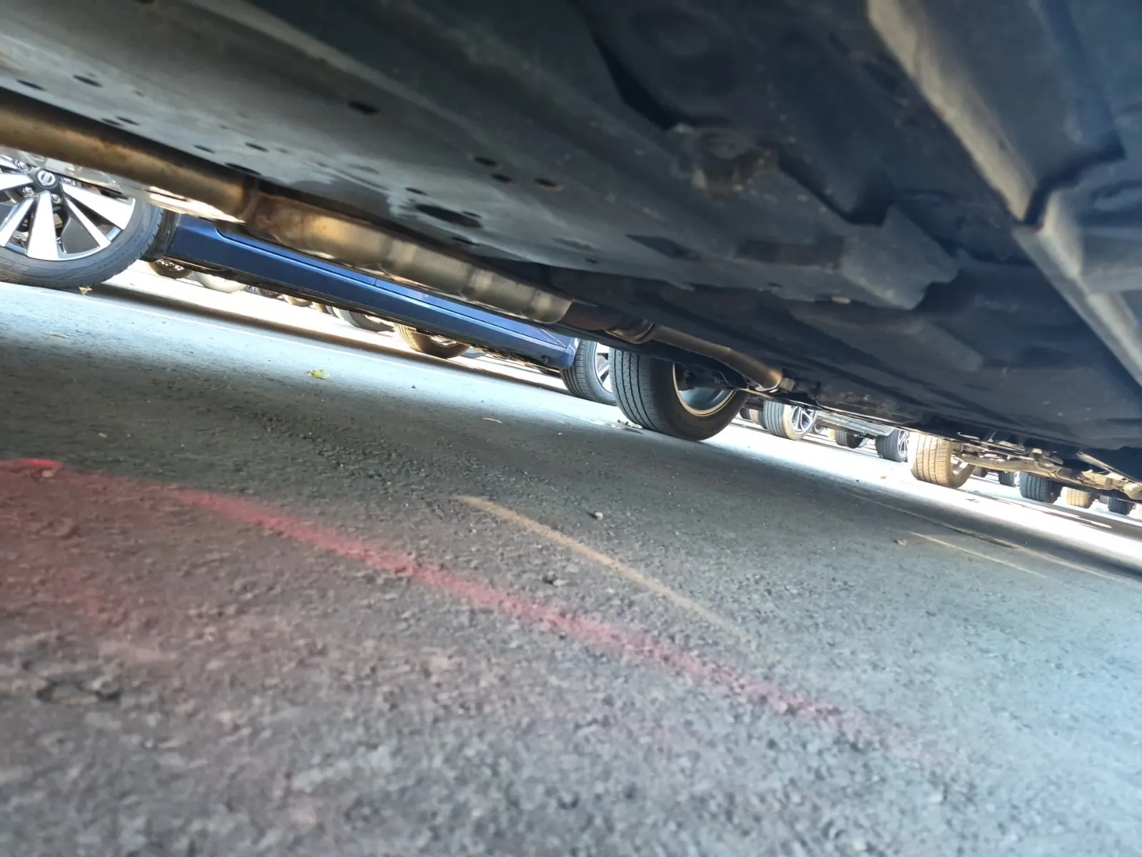 Undercarriage - Passenger Photo