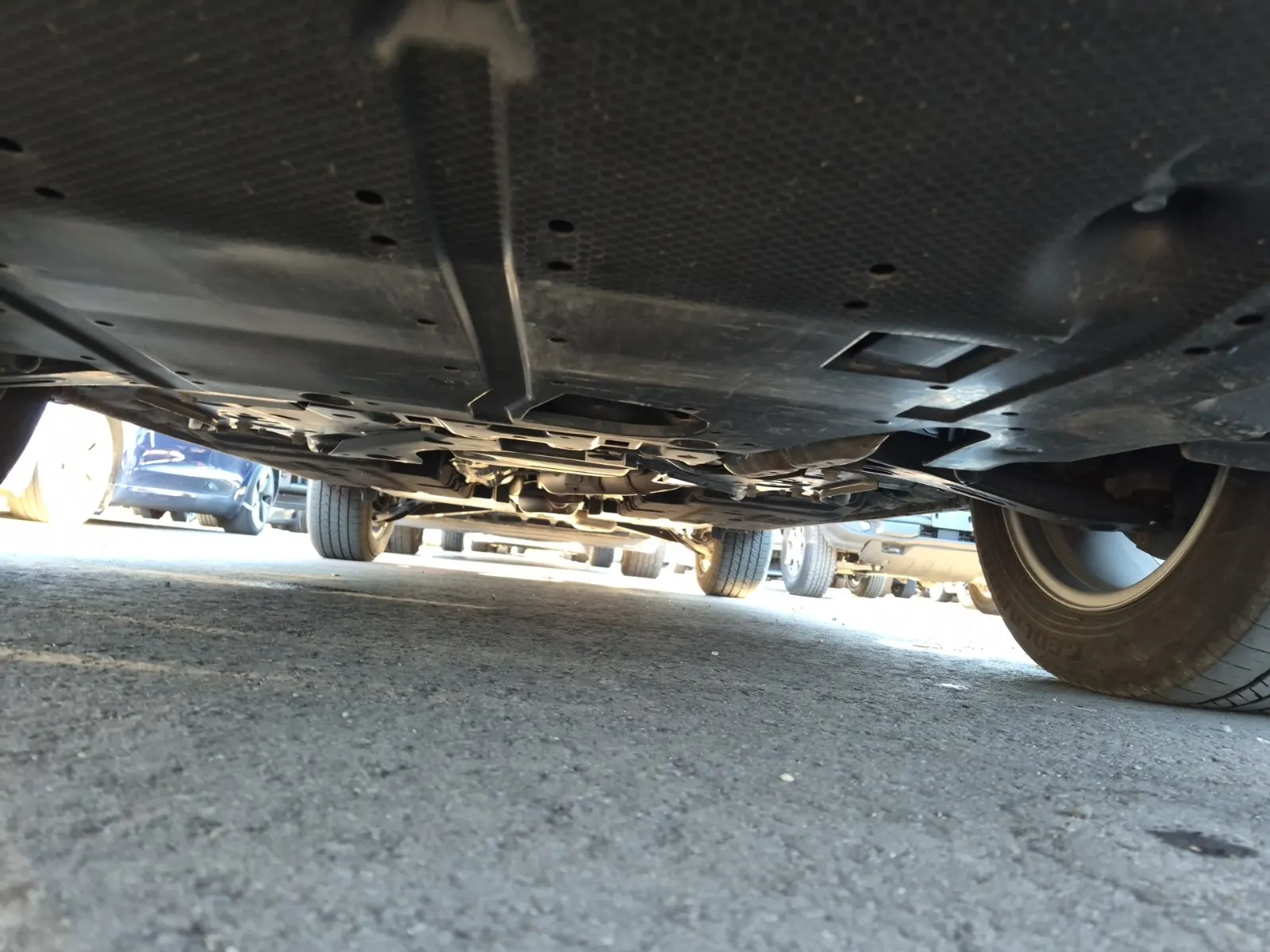 Undercarriage - Front Photo