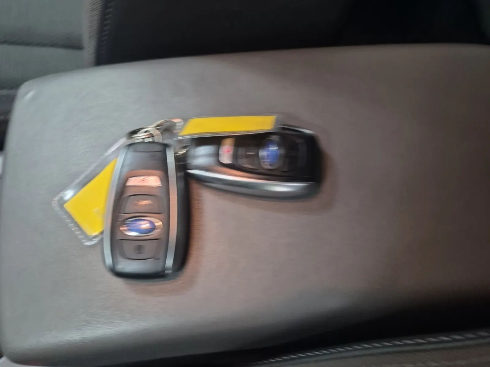 Keys/Fobs/Manual Photo