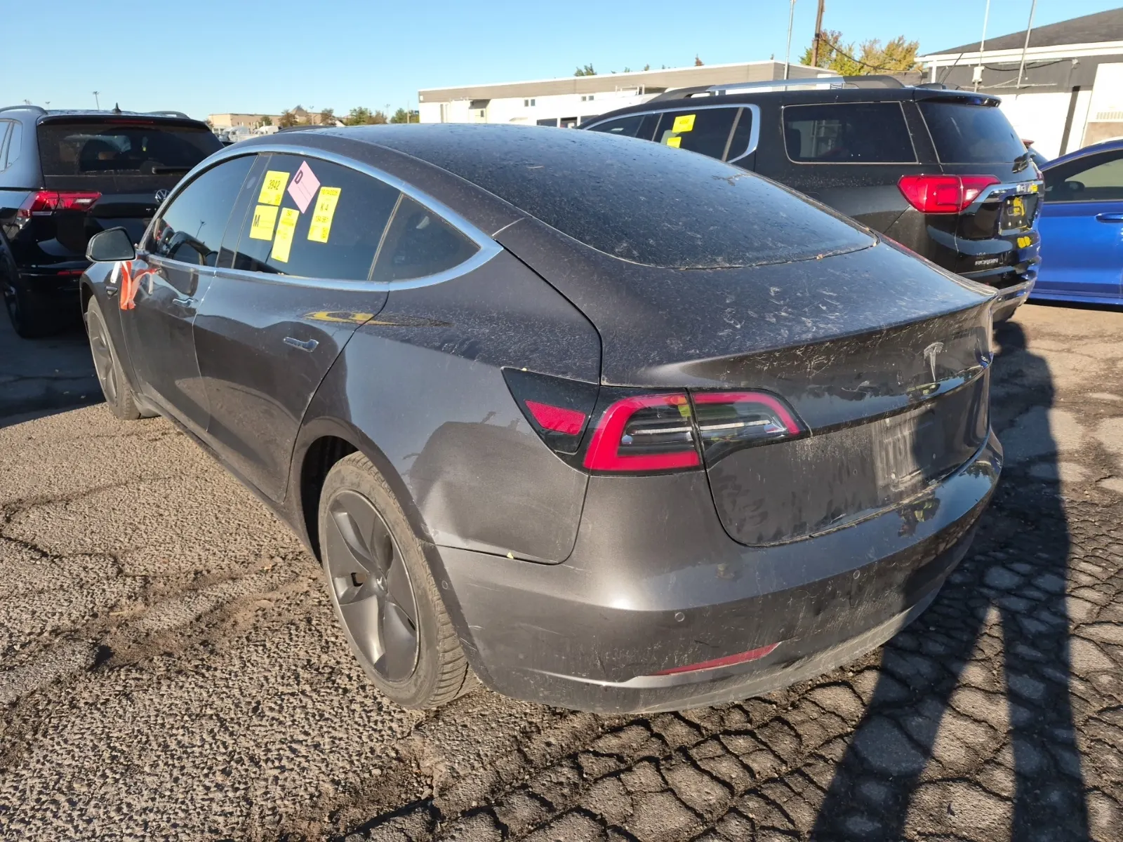 Driver Rear 3/4 Photo