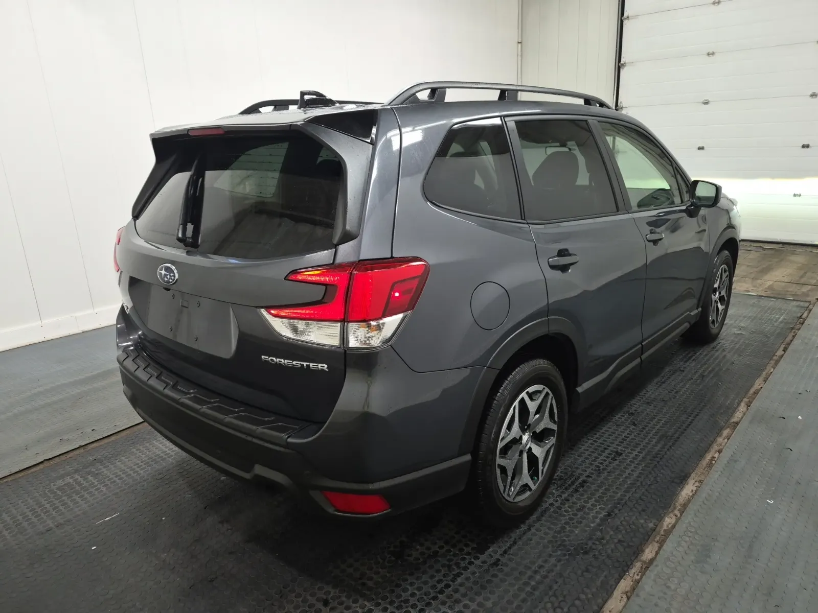 Passenger Rear 3/4 Photo