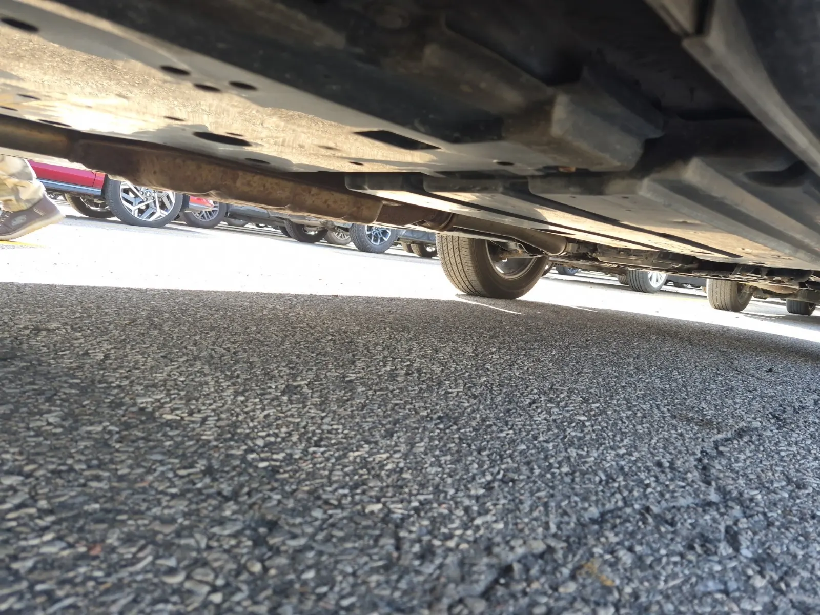 Undercarriage - Passenger Photo