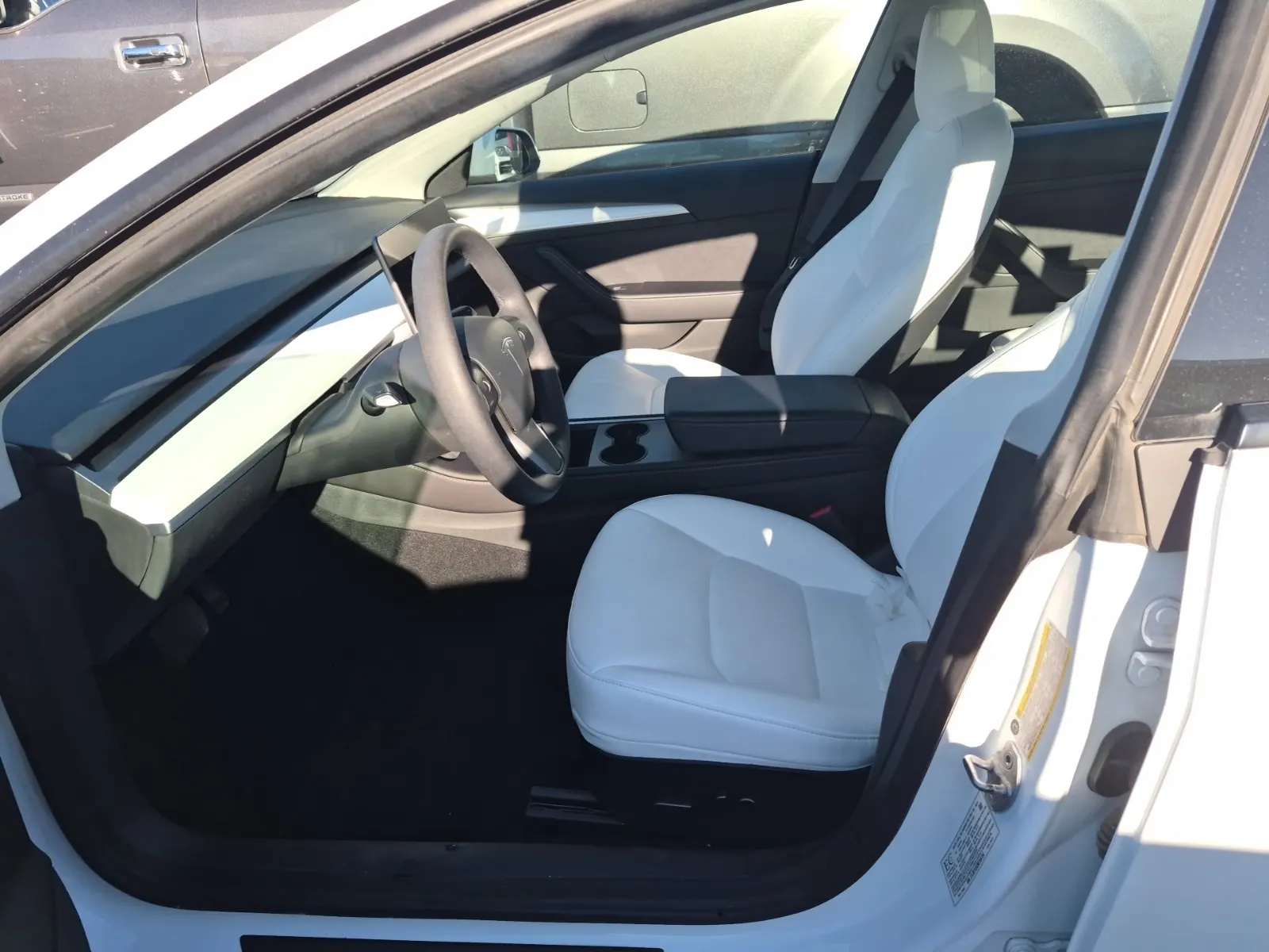 Front Interior Photo