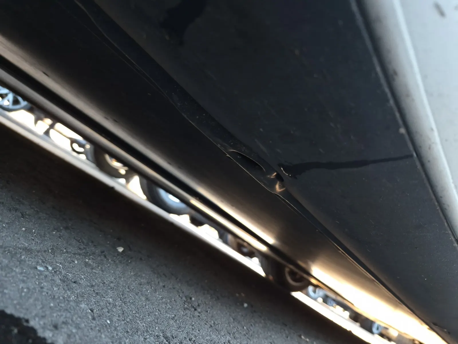 Undercarriage - Driver Photo