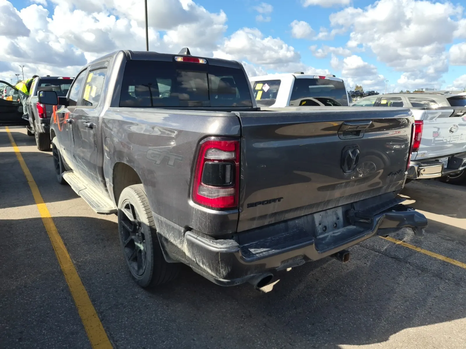 Driver Rear 3/4 Photo