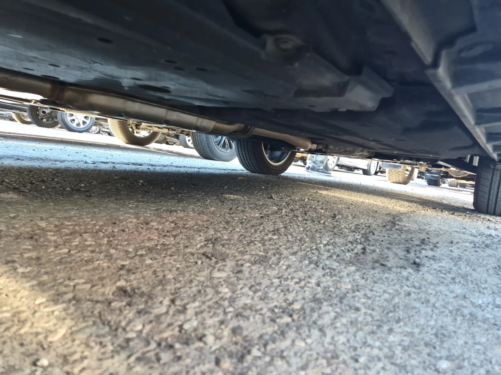Undercarriage - Passenger Photo