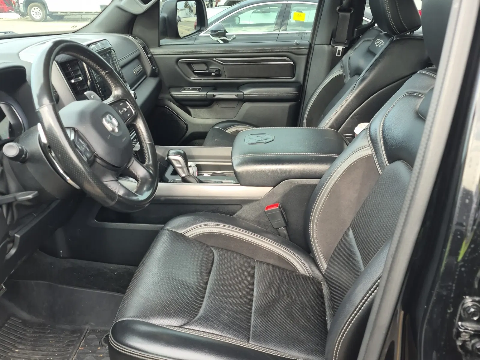 Front Interior Photo