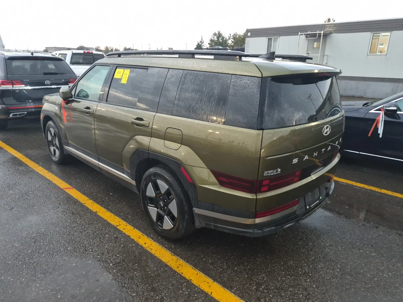 Driver Rear 3/4 Photo