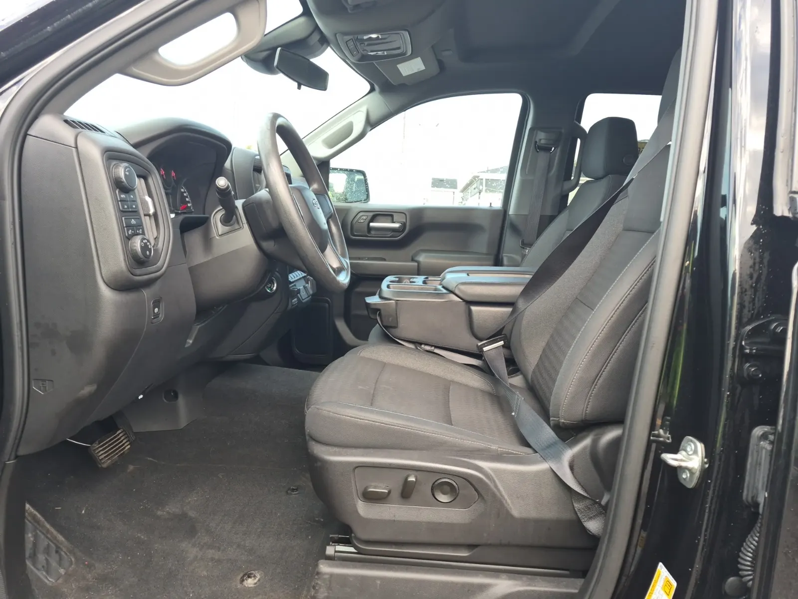 Front Interior Photo