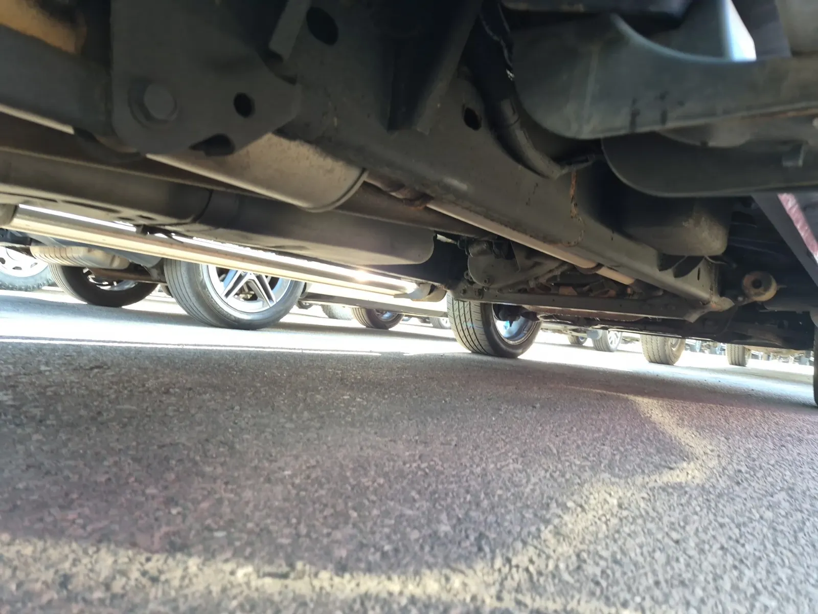 Undercarriage - Passenger Photo