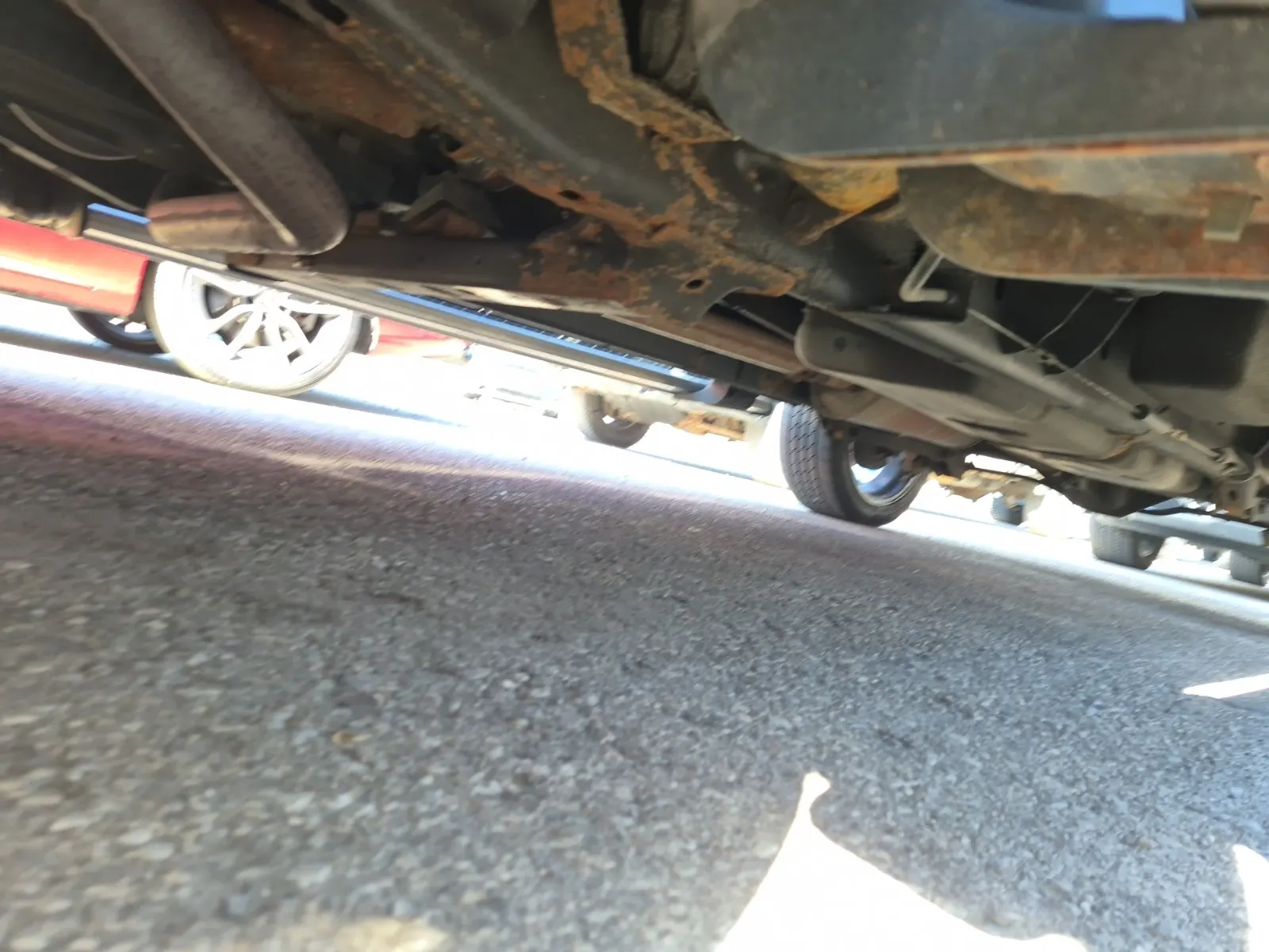 Undercarriage - Driver Photo