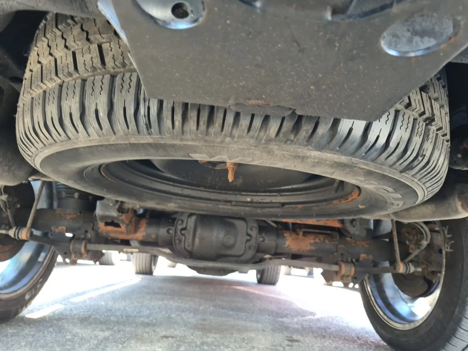 Spare Tire & Wheel Photo