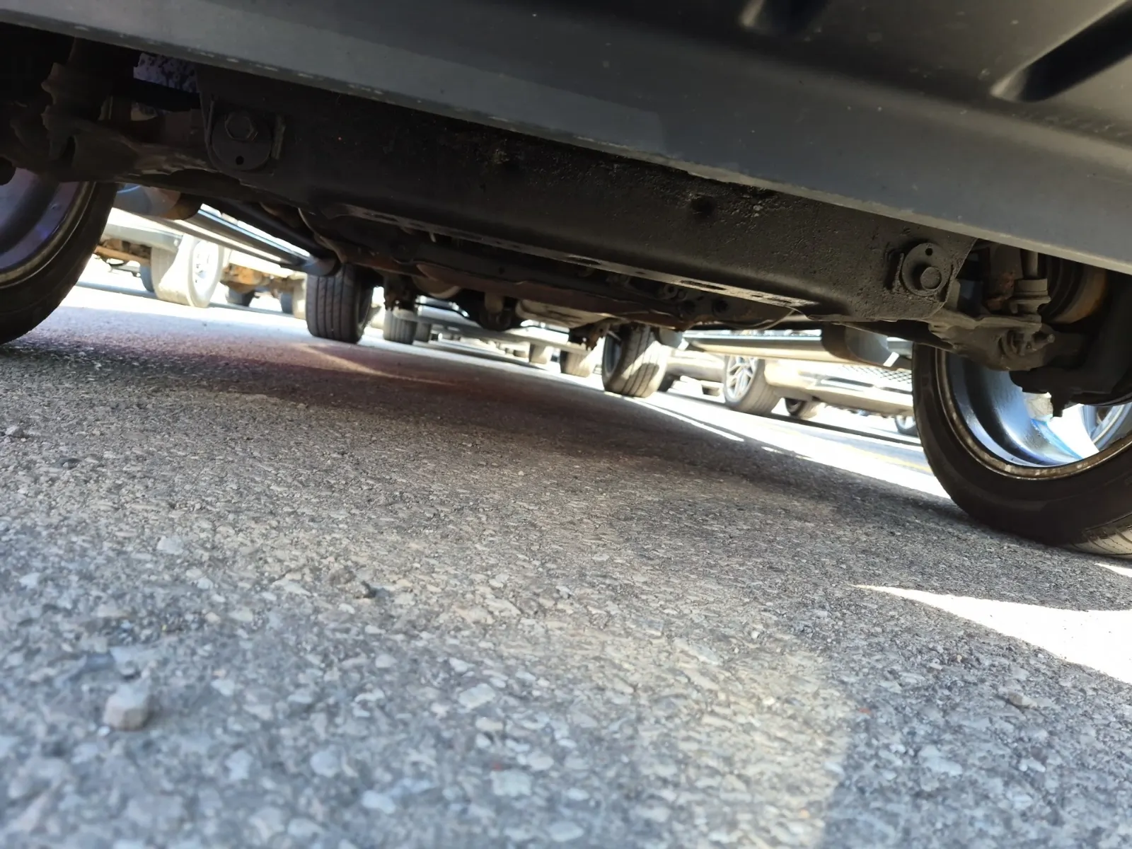 Undercarriage - Front Photo