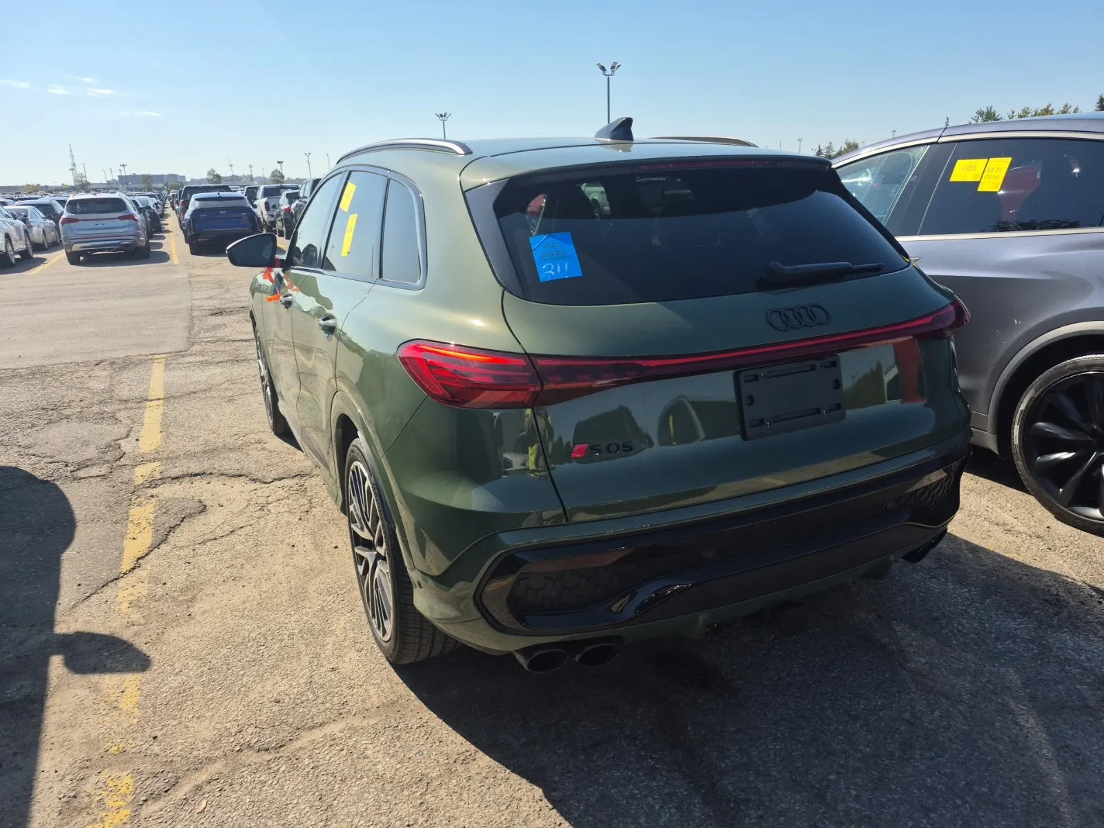 Driver Rear 3/4 Photo