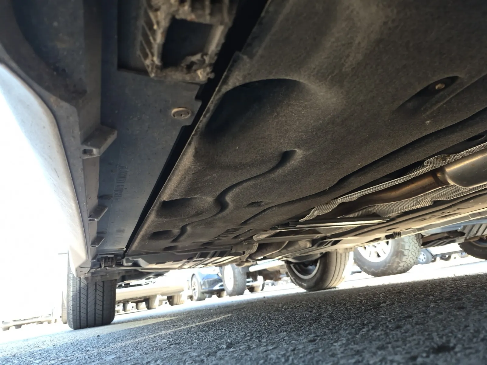 Undercarriage - Passenger Photo