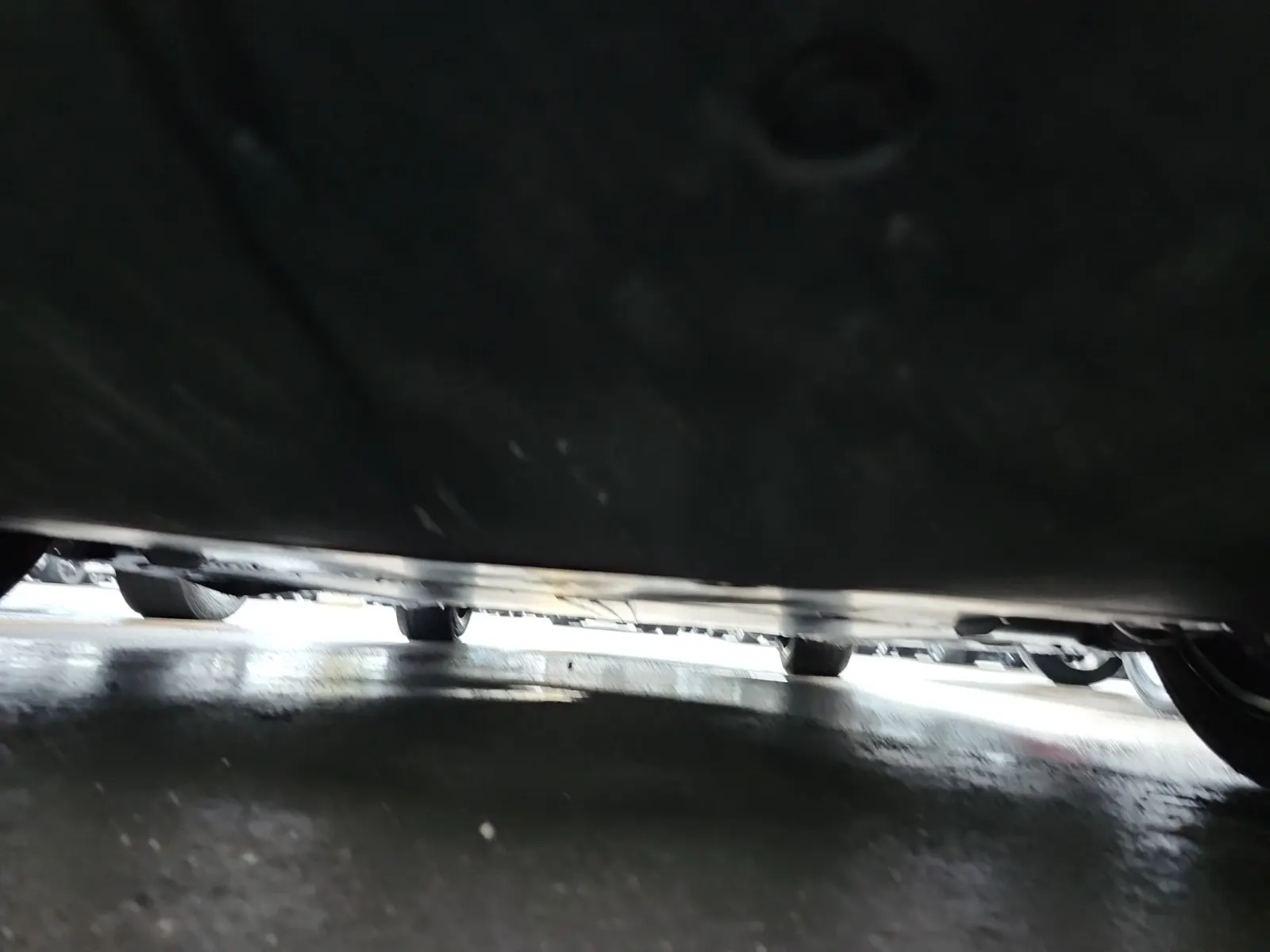 Undercarriage - Front Photo