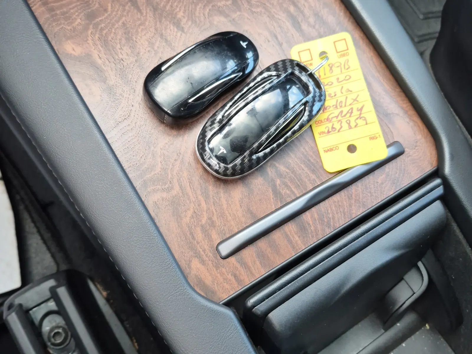 Keys/Fobs/Manual Photo