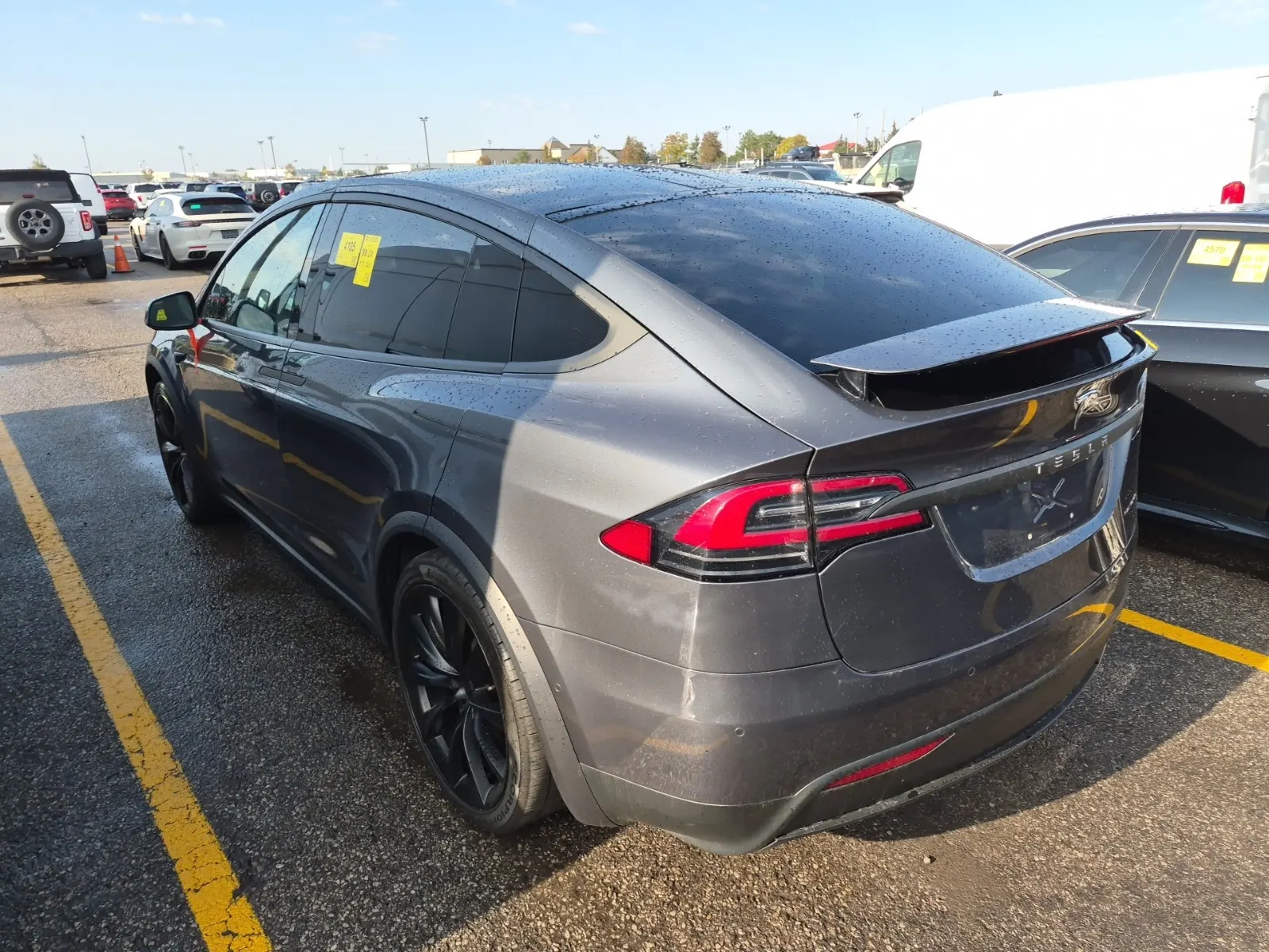 Driver Rear 3/4 Photo