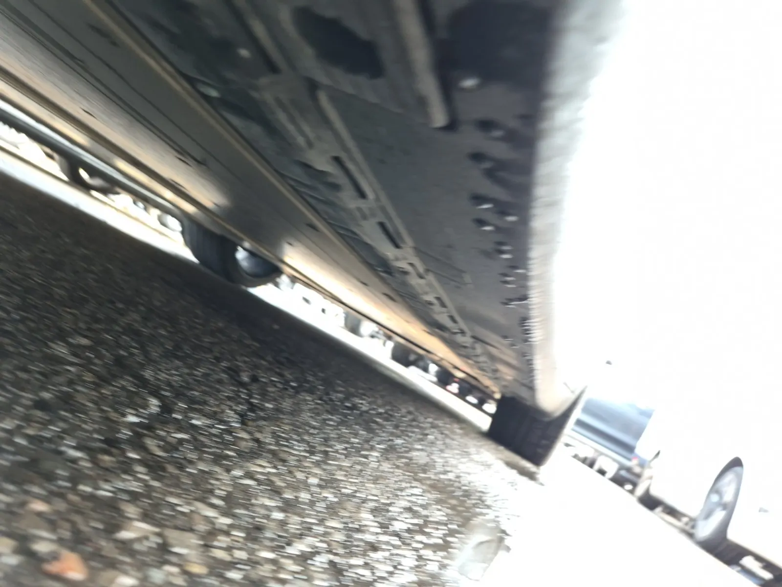 Undercarriage - Driver Photo