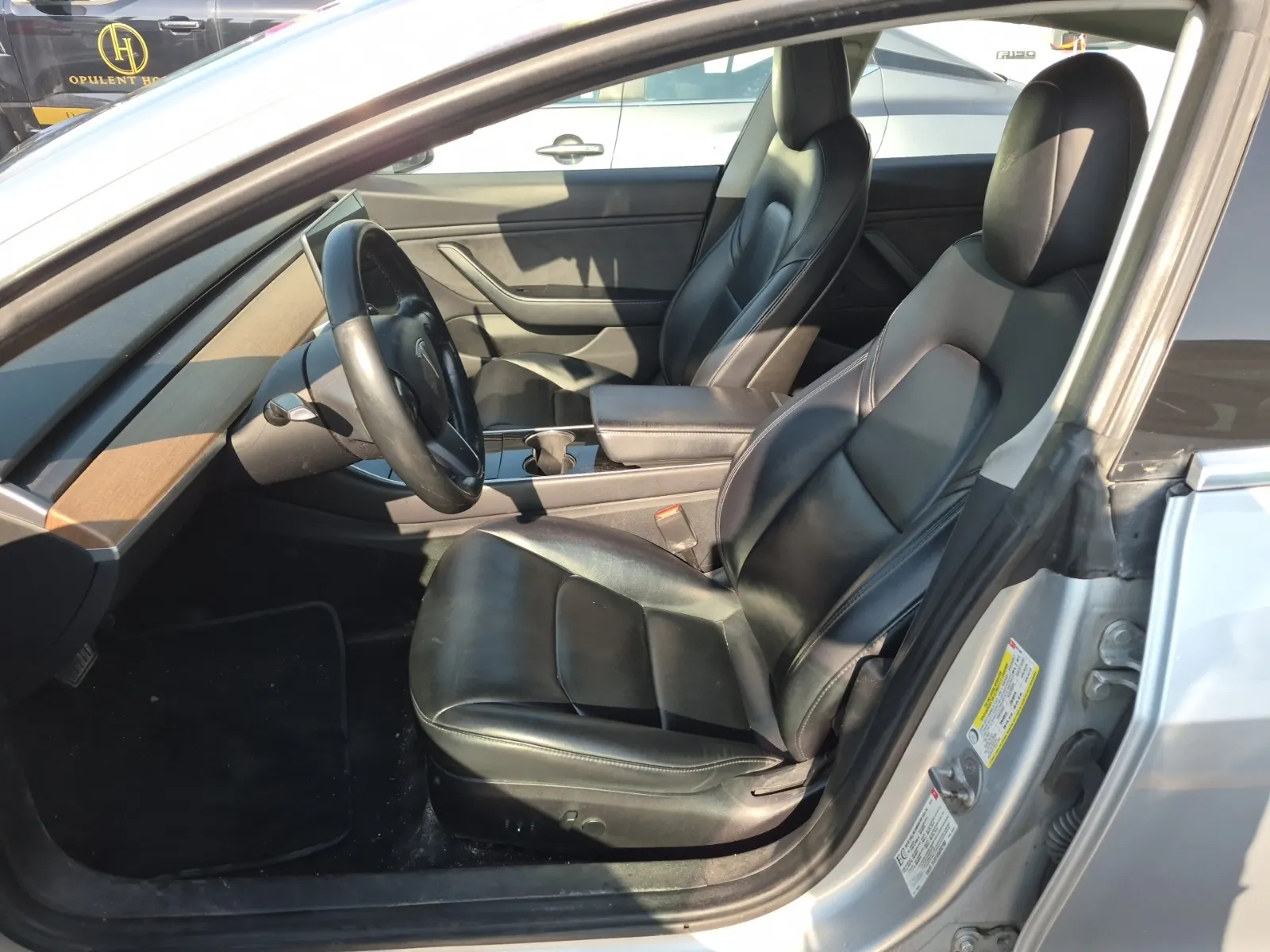 Front Interior Photo
