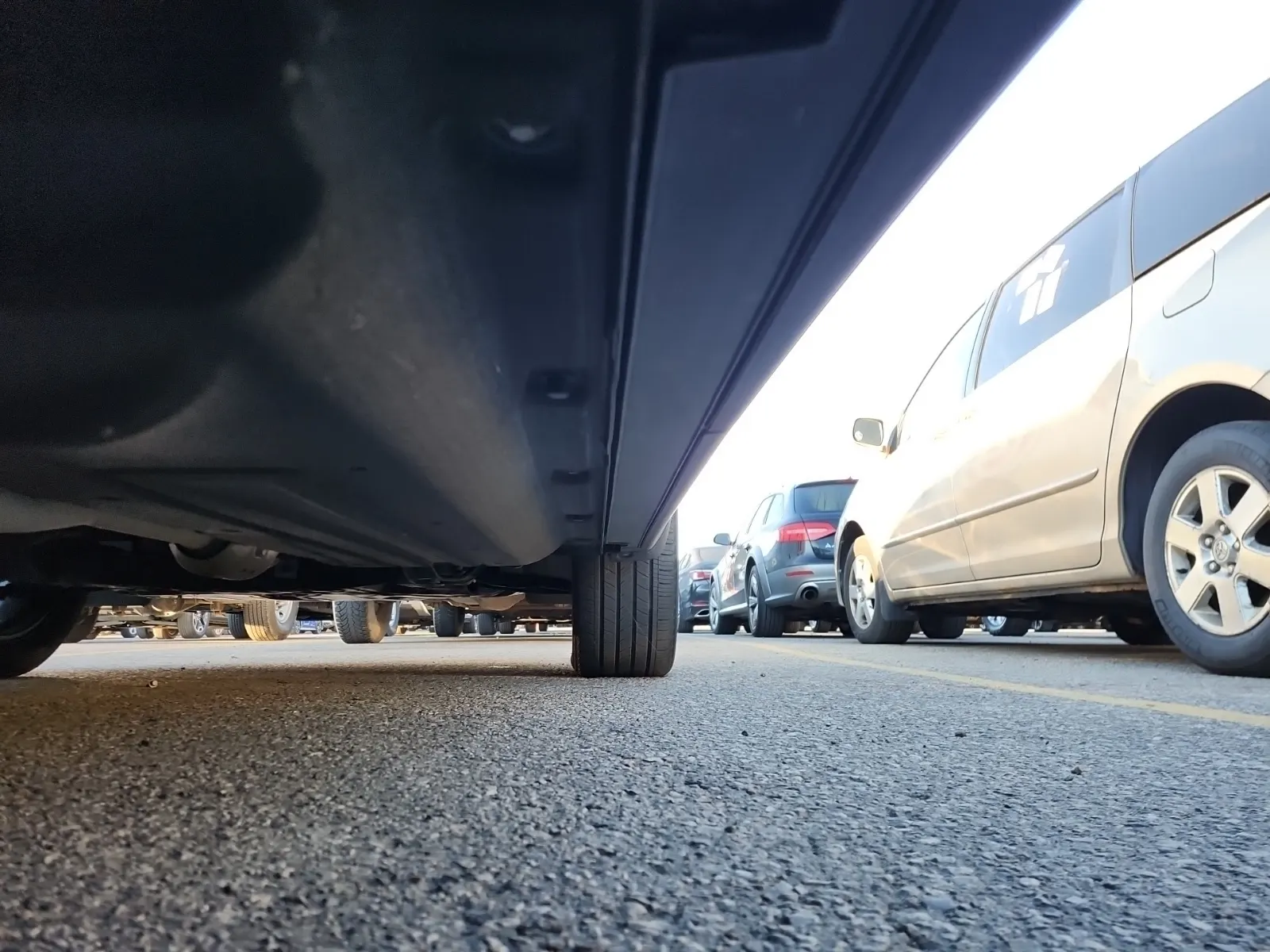 Undercarriage - Passenger Photo