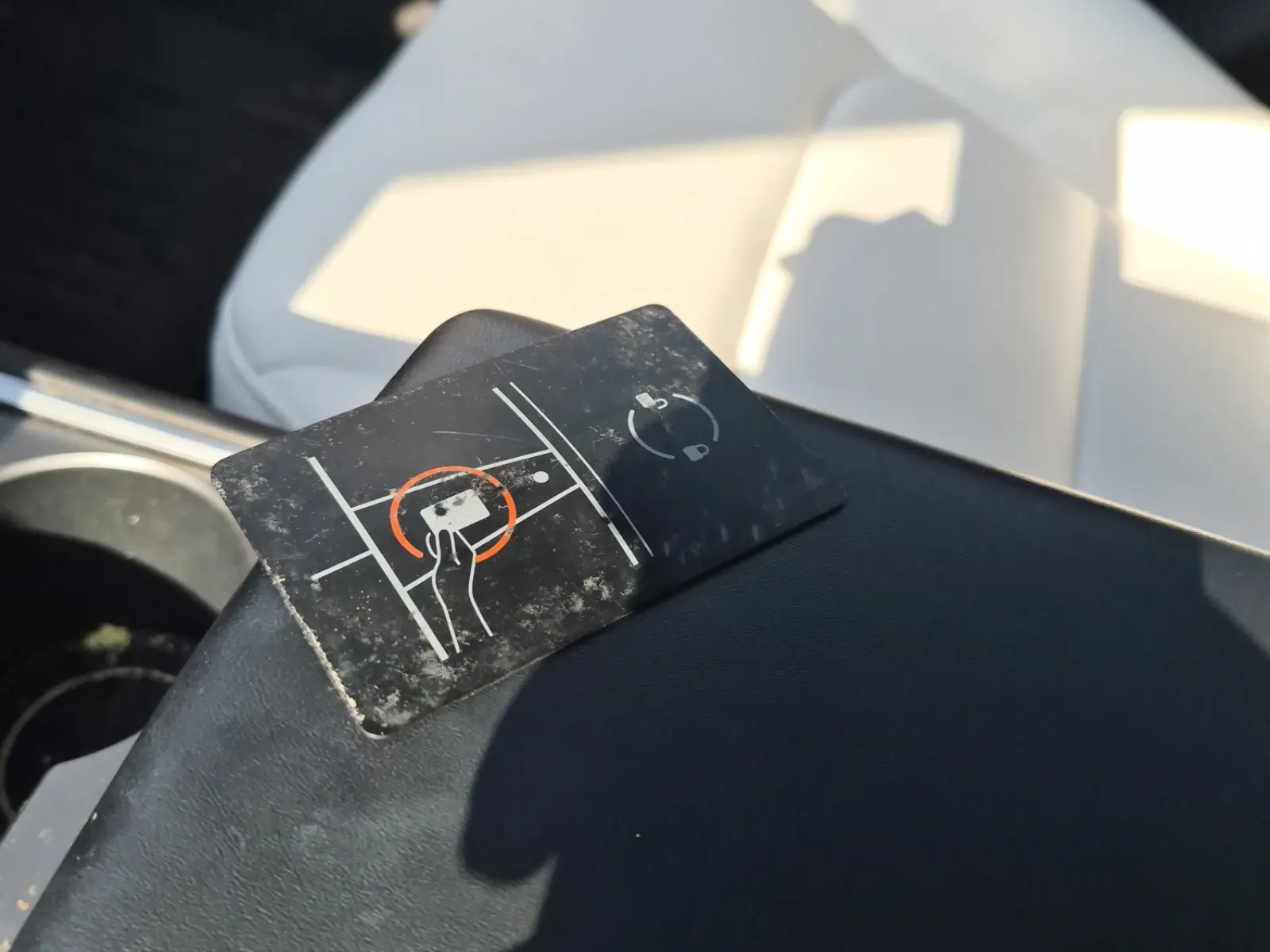 Keys/Fobs/Manual Photo