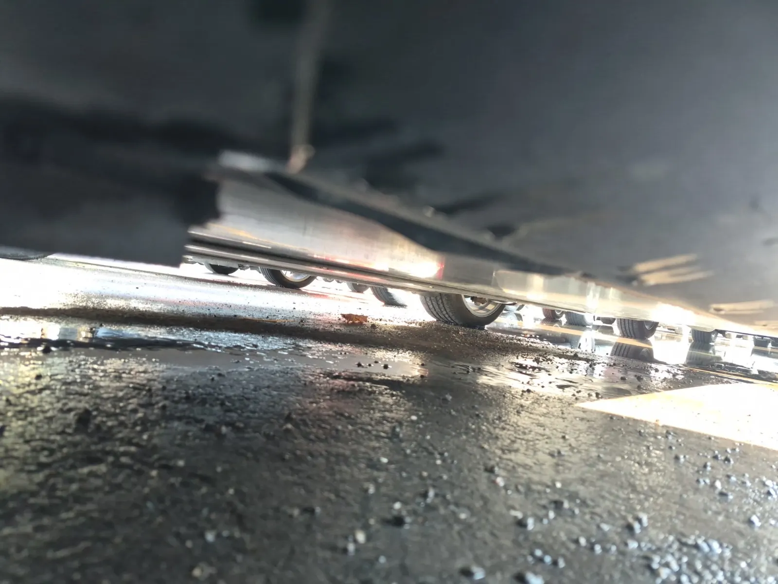 Undercarriage - Driver Photo