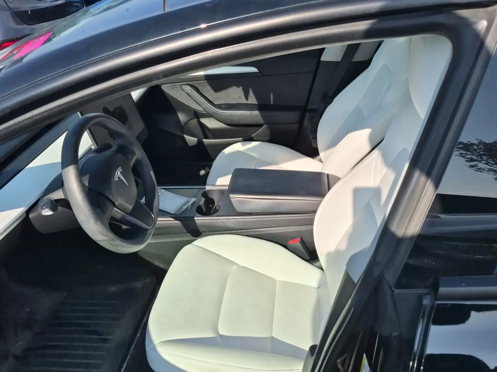 Front Interior Photo