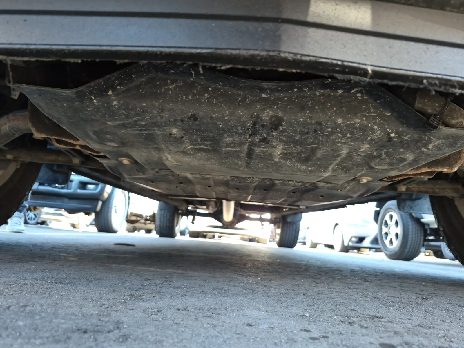 Undercarriage - Front Photo