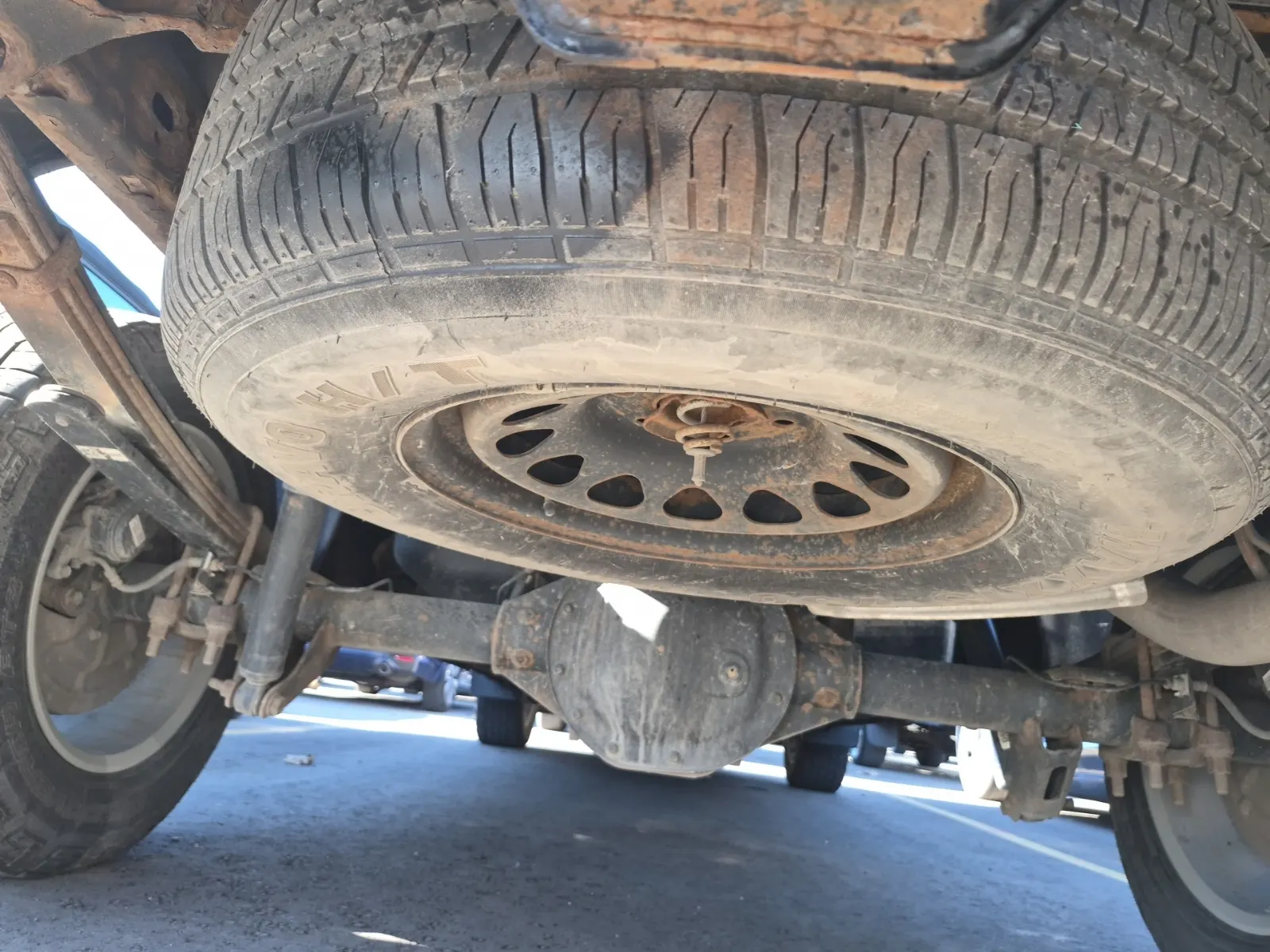 Spare Tire & Wheel Photo