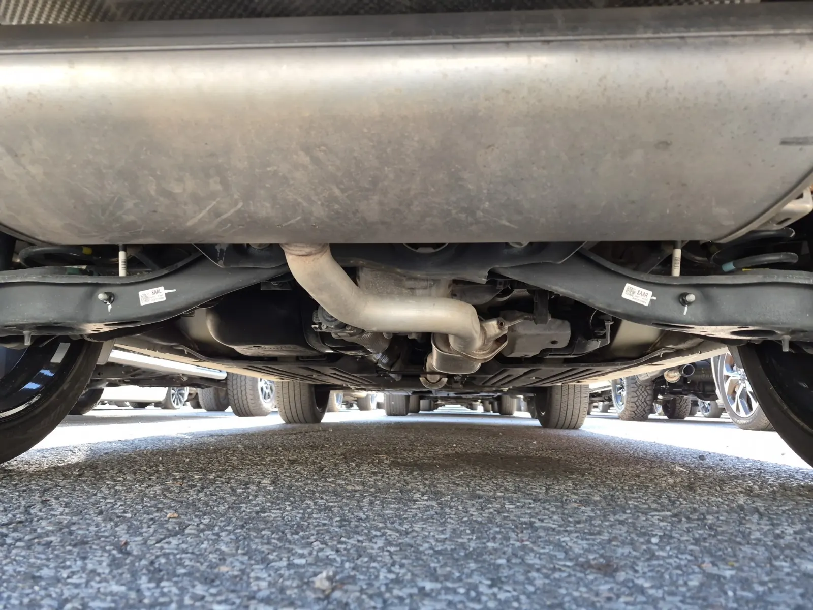 Undercarriage - Rear Photo