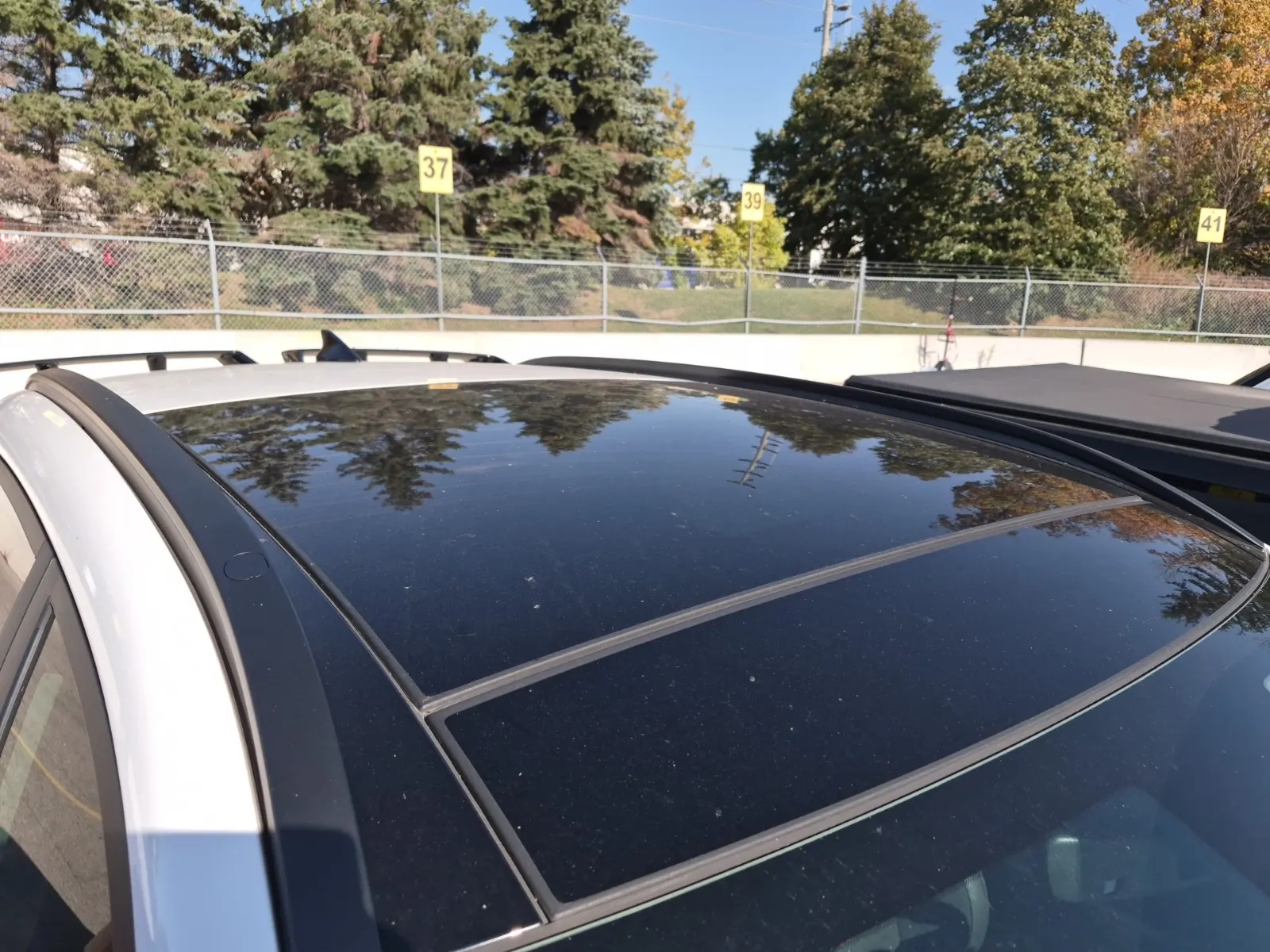 Exterior Roof Photo