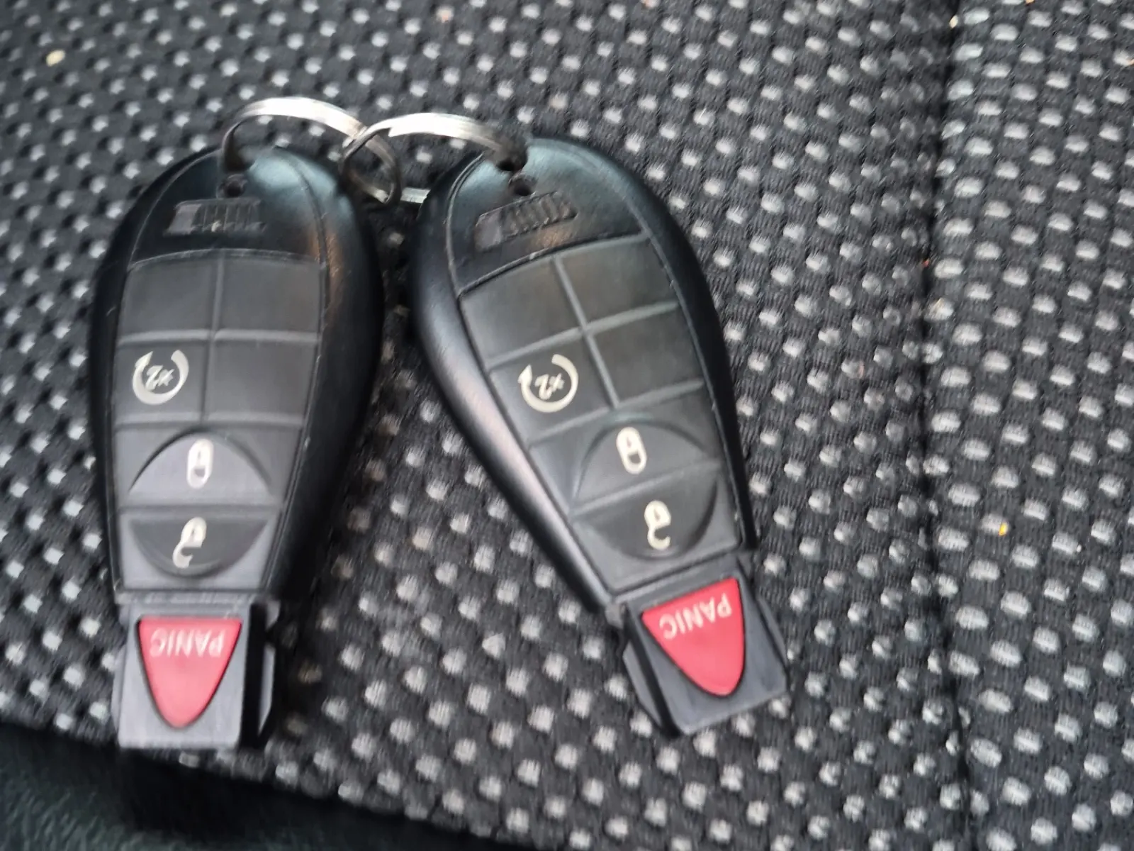 Keys/Fobs/Manual Photo
