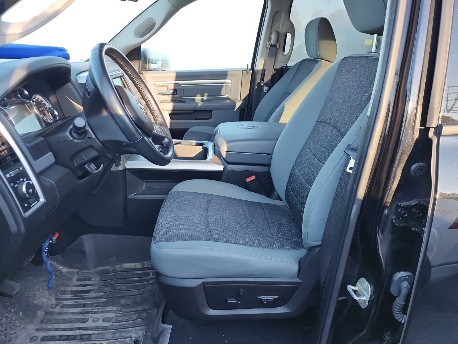 Front Interior Photo