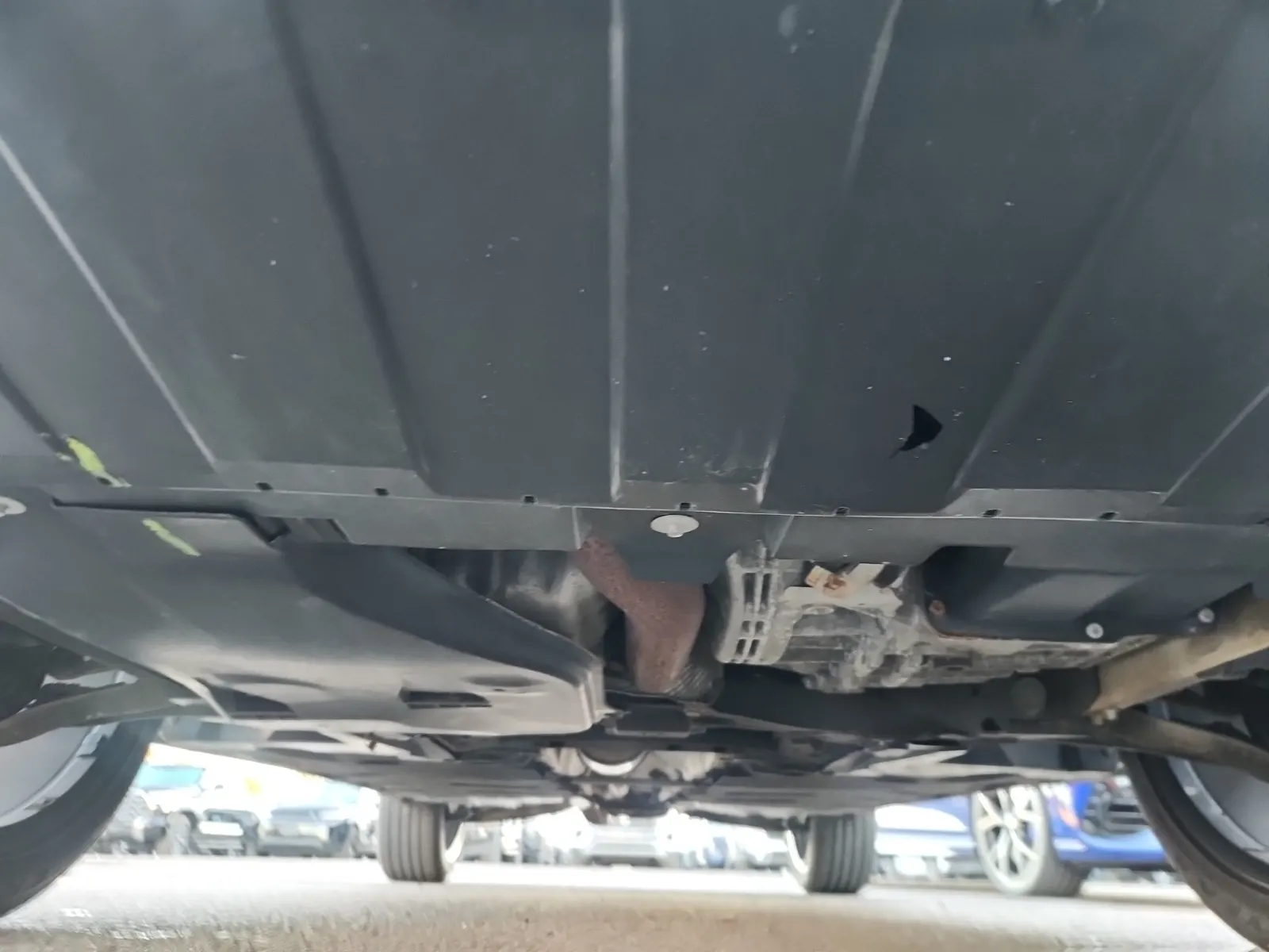 Undercarriage - Front Photo