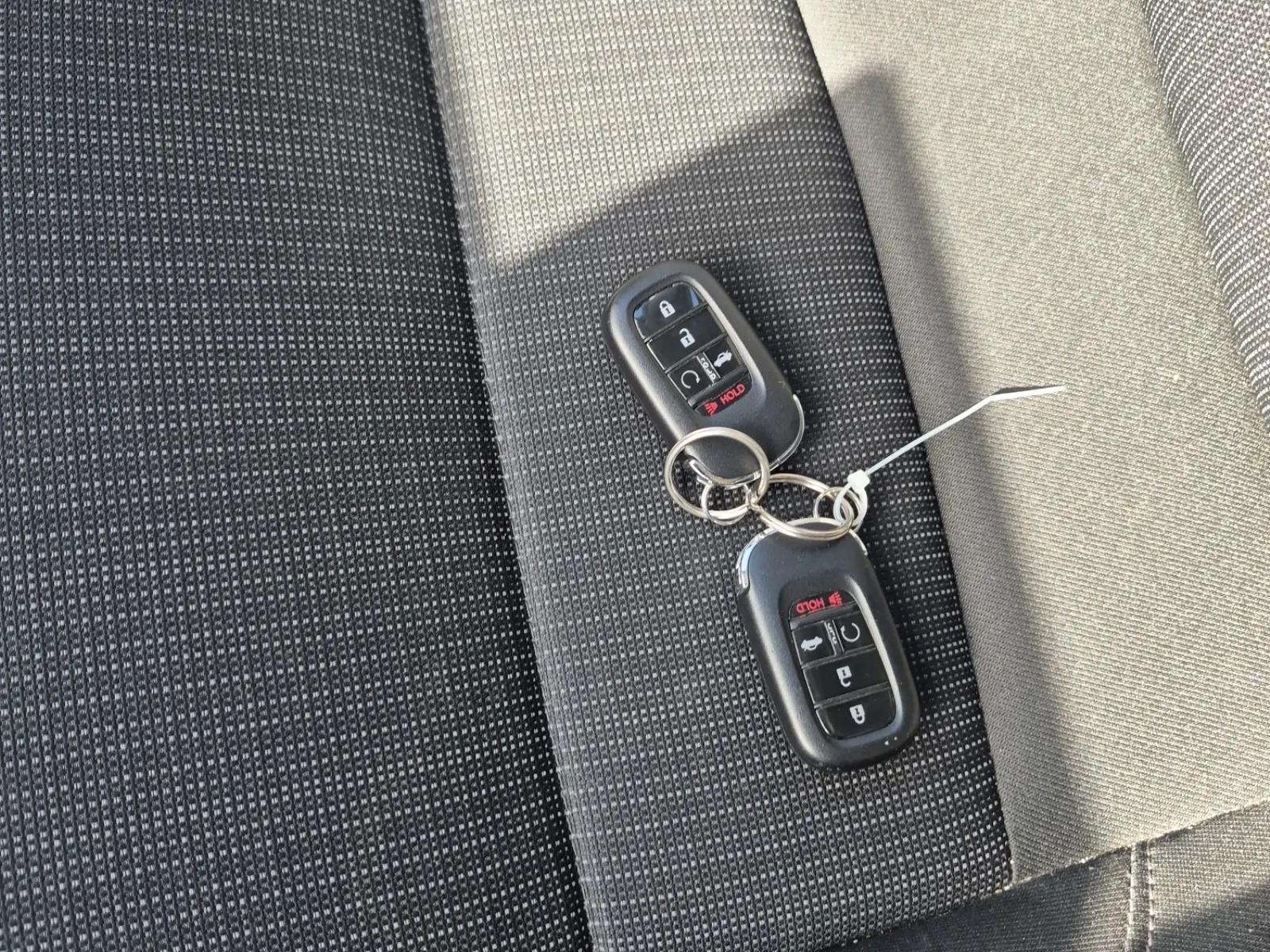 Keys/Fobs/Manual Photo