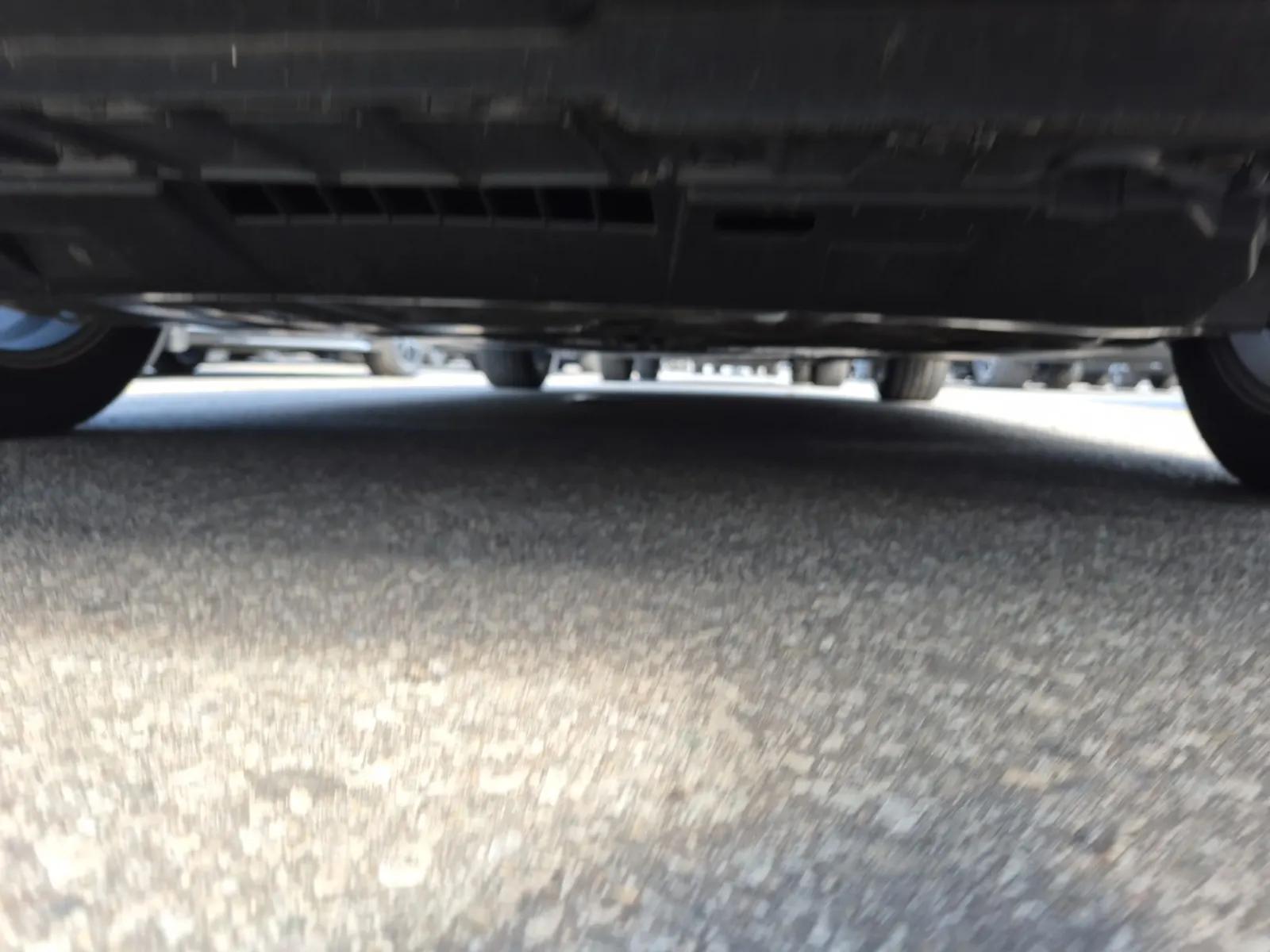 Undercarriage - Front Photo