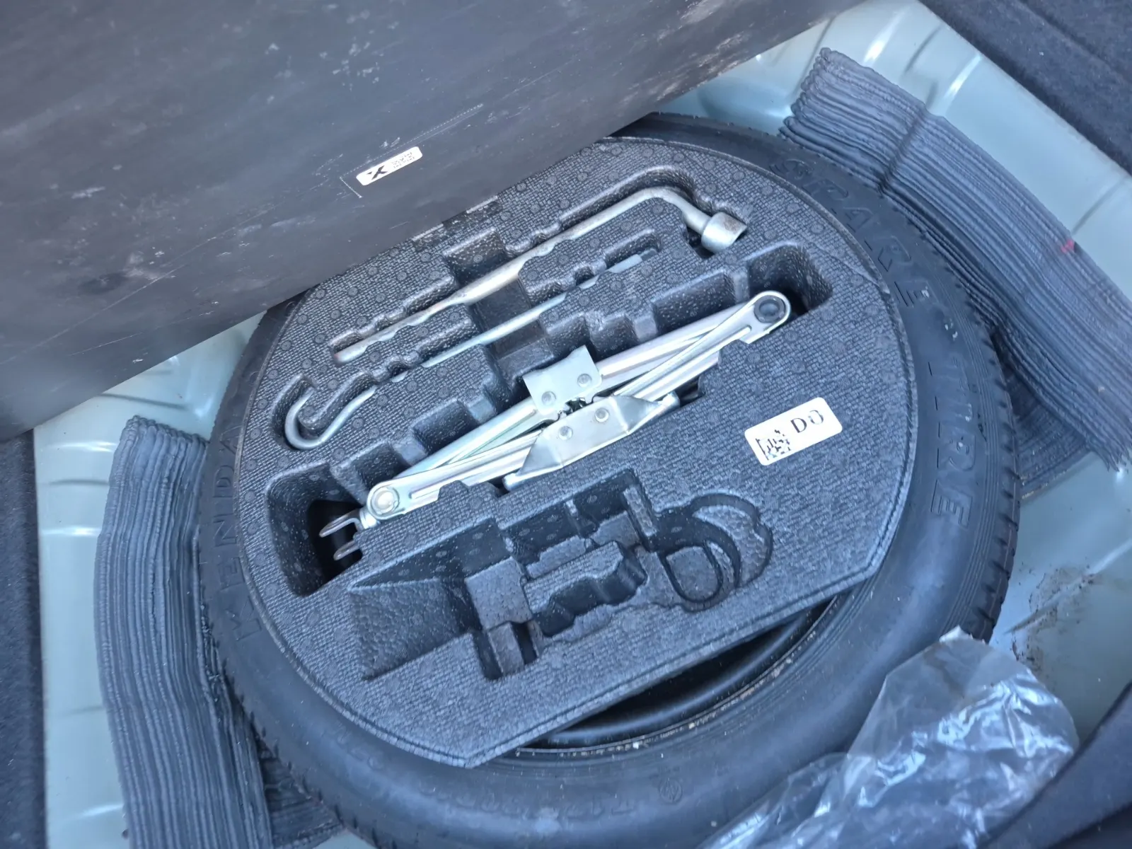 Spare Tire & Wheel Photo