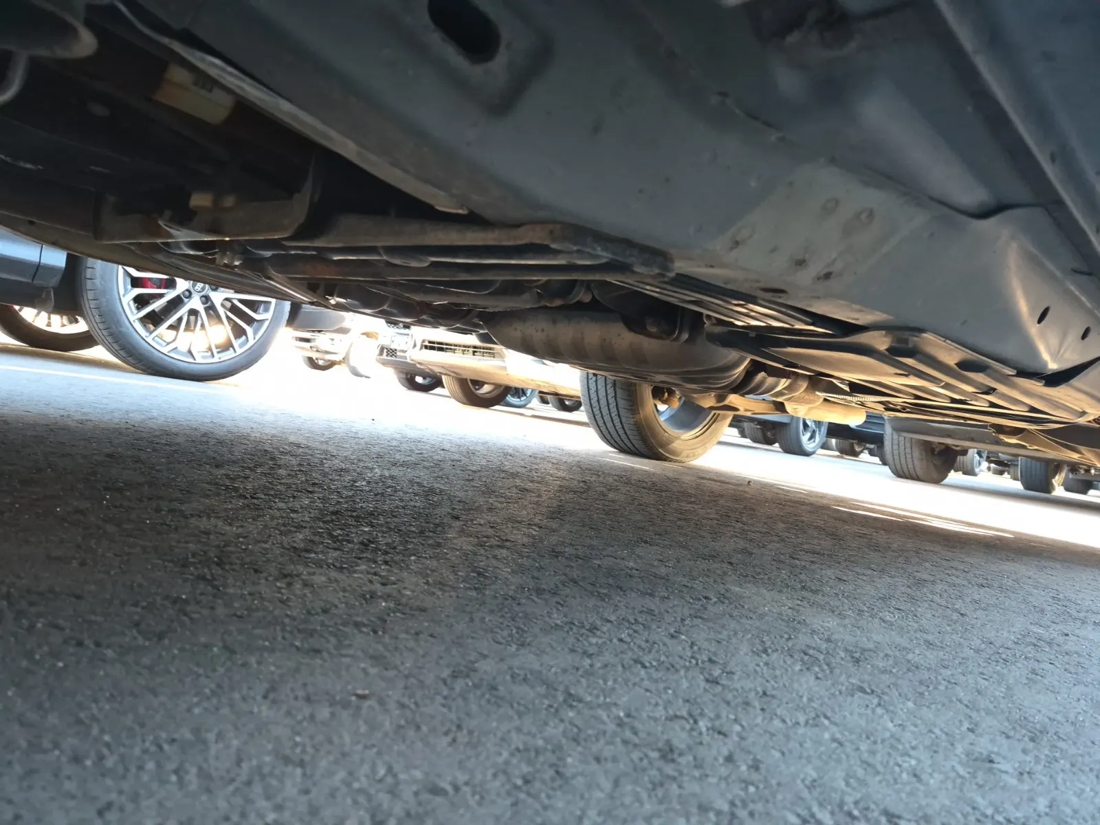 Undercarriage - Driver Photo
